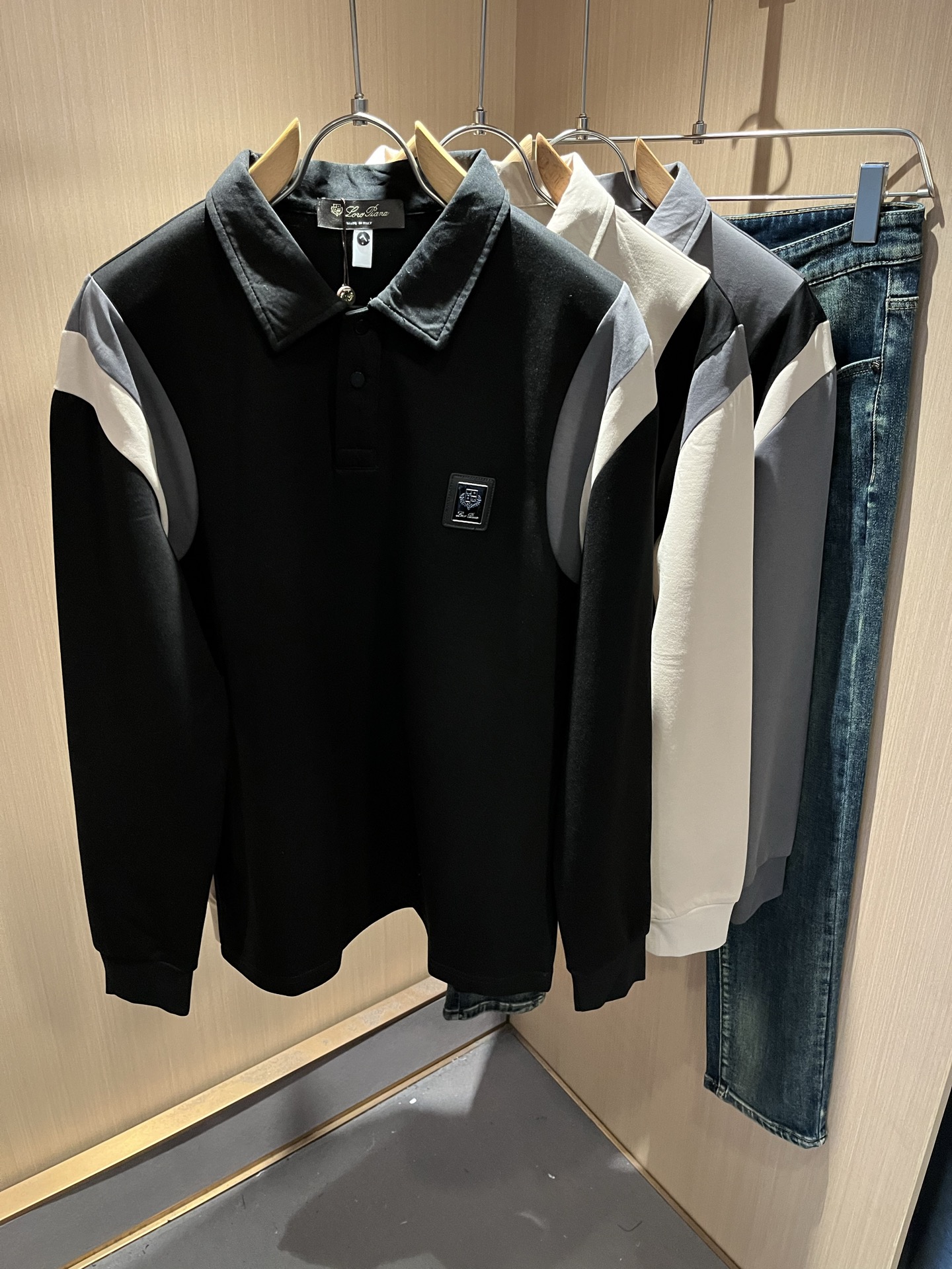 Loro Piana诺悠翩雅 2025秋冬新品男士卫衣，外贸公司订单！胸前logo图案徽章设计！客供婴儿