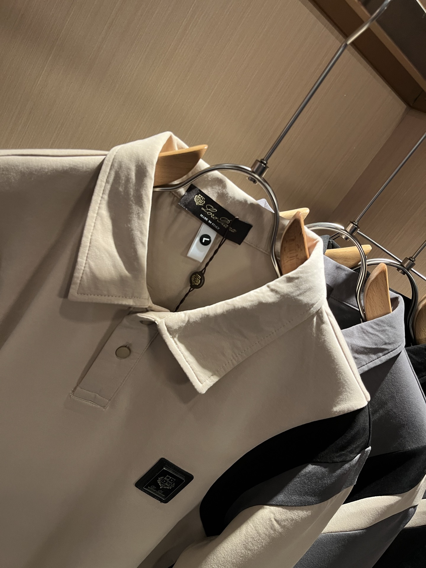 Loro Piana诺悠翩雅 2025秋冬新品男士卫衣，外贸公司订单！胸前logo图案徽章设计！客供婴儿