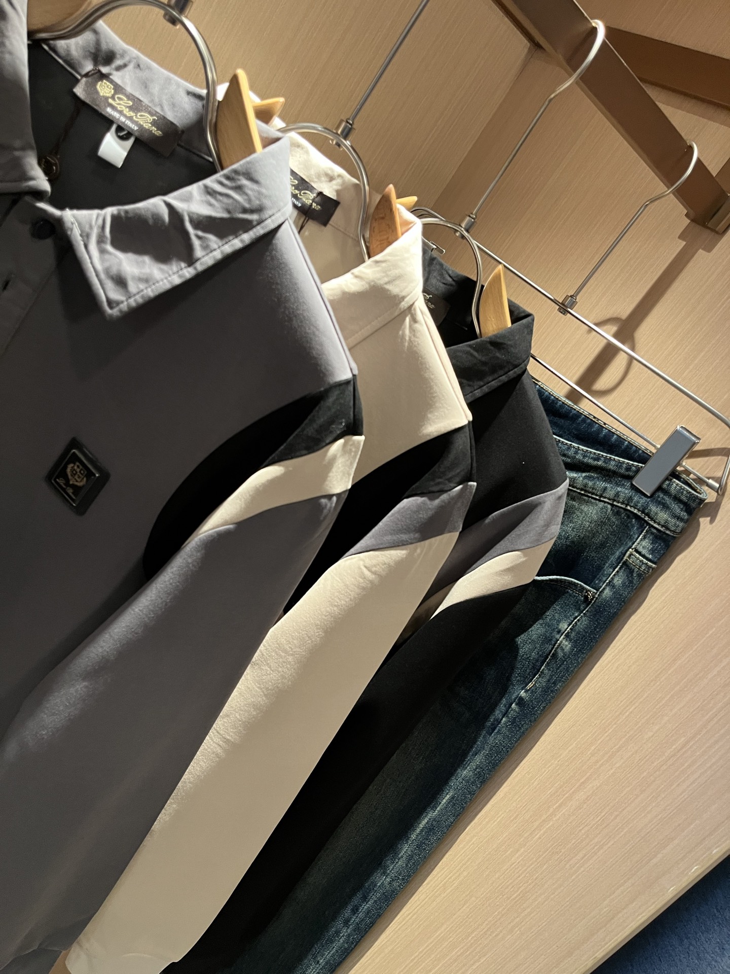 Loro Piana诺悠翩雅 2025秋冬新品男士卫衣，外贸公司订单！胸前logo图案徽章设计！客供婴儿