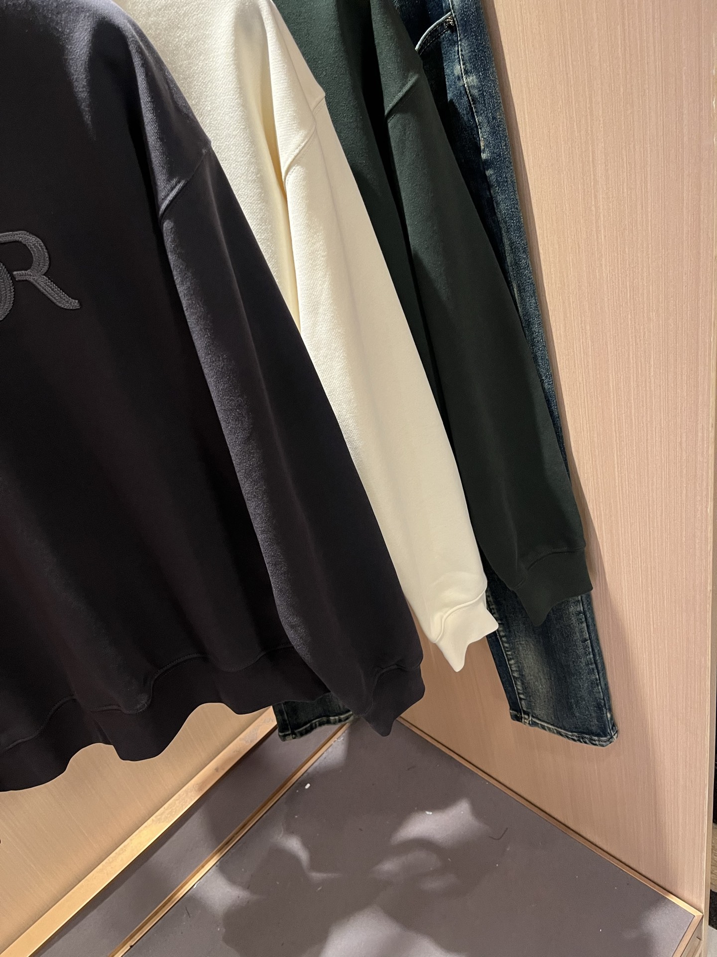 Dio*迪家 2025秋冬新款男女同款👫长袖卫衣，专柜同步发售！定制专属纯棉面料卫衣，定制原版工艺螺纹，