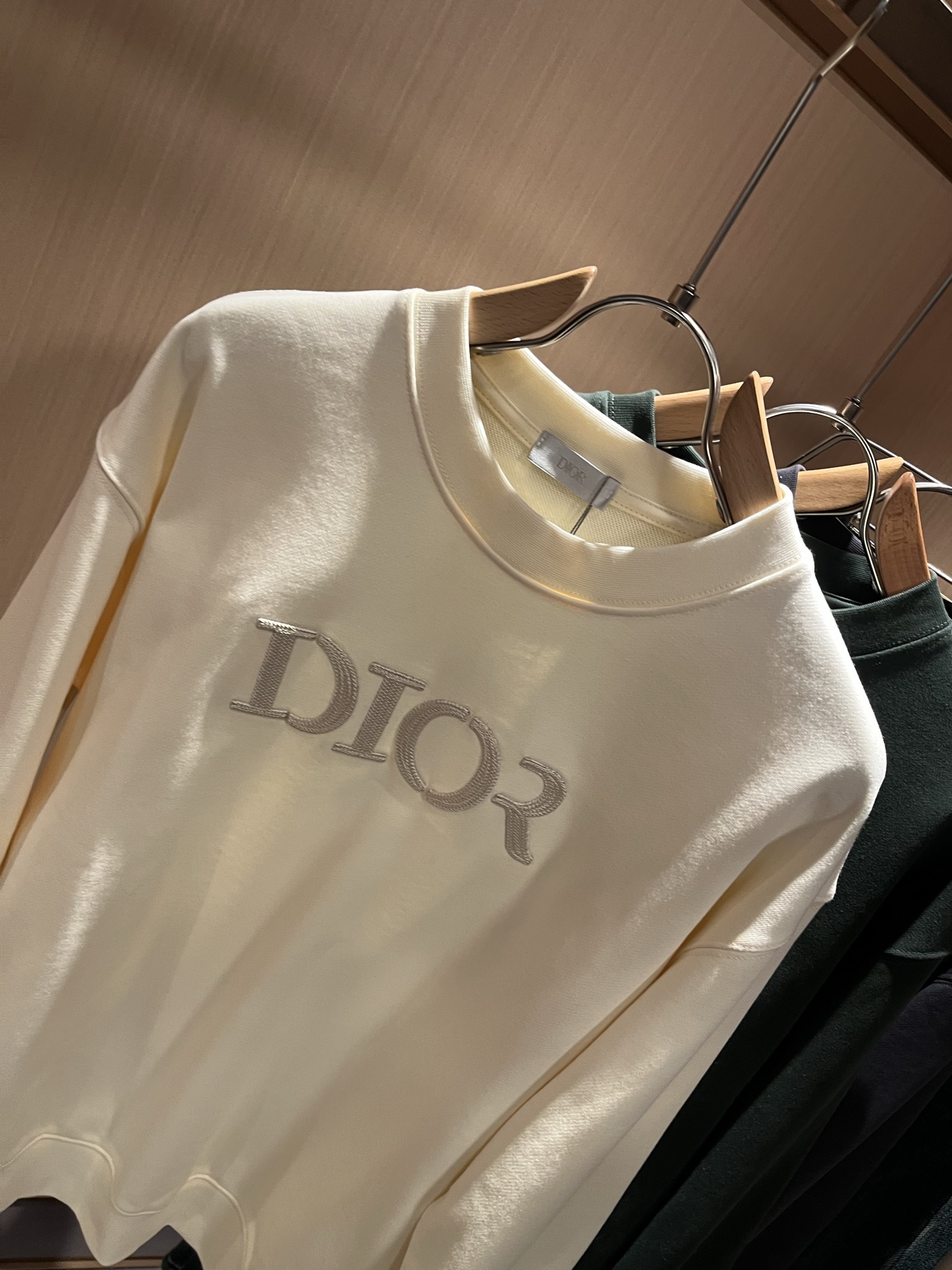 Dio*迪家 2025秋冬新款男女同款👫长袖卫衣，专柜同步发售！定制专属纯棉面料卫衣，定制原版工艺螺纹，