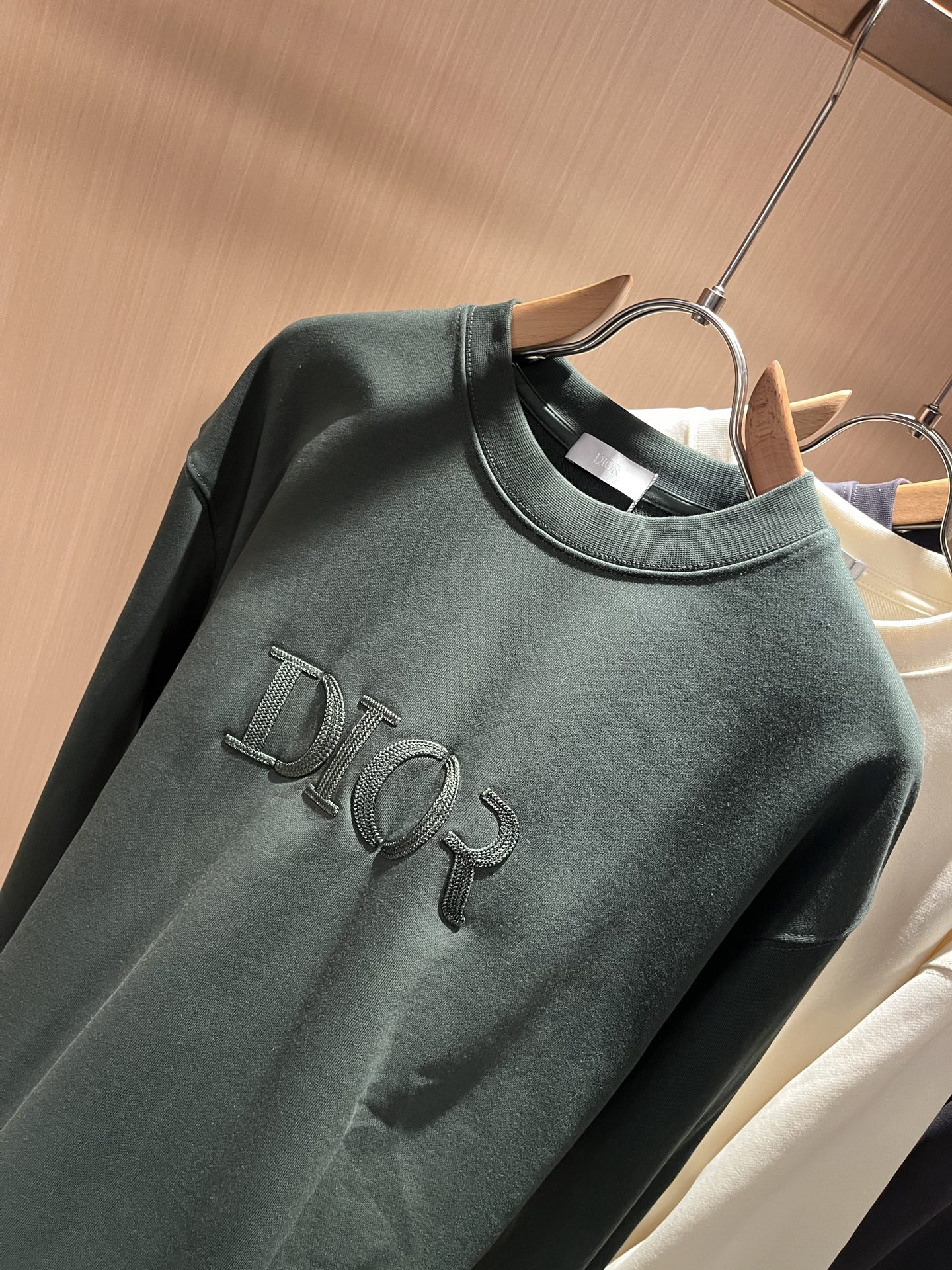 Dio*迪家 2025秋冬新款男女同款👫长袖卫衣，专柜同步发售！定制专属纯棉面料卫衣，定制原版工艺螺纹，