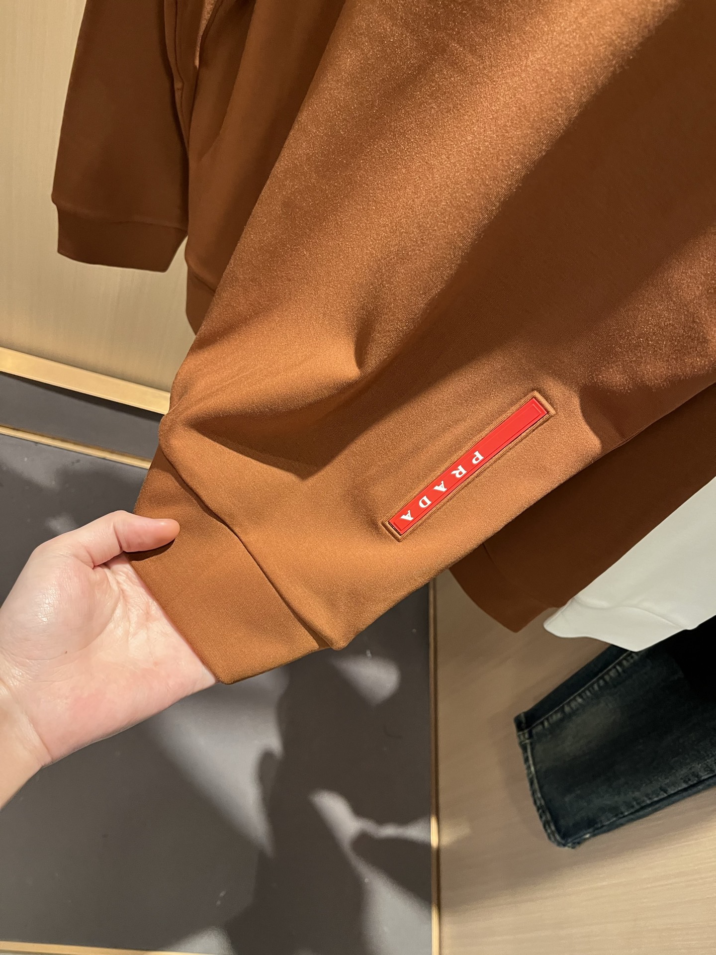 PRAD*A普*达2025秋冬新款男士长袖打底衫，最新款全网独家首上！！~既经典有时尚百搭，谁不爱啊，将