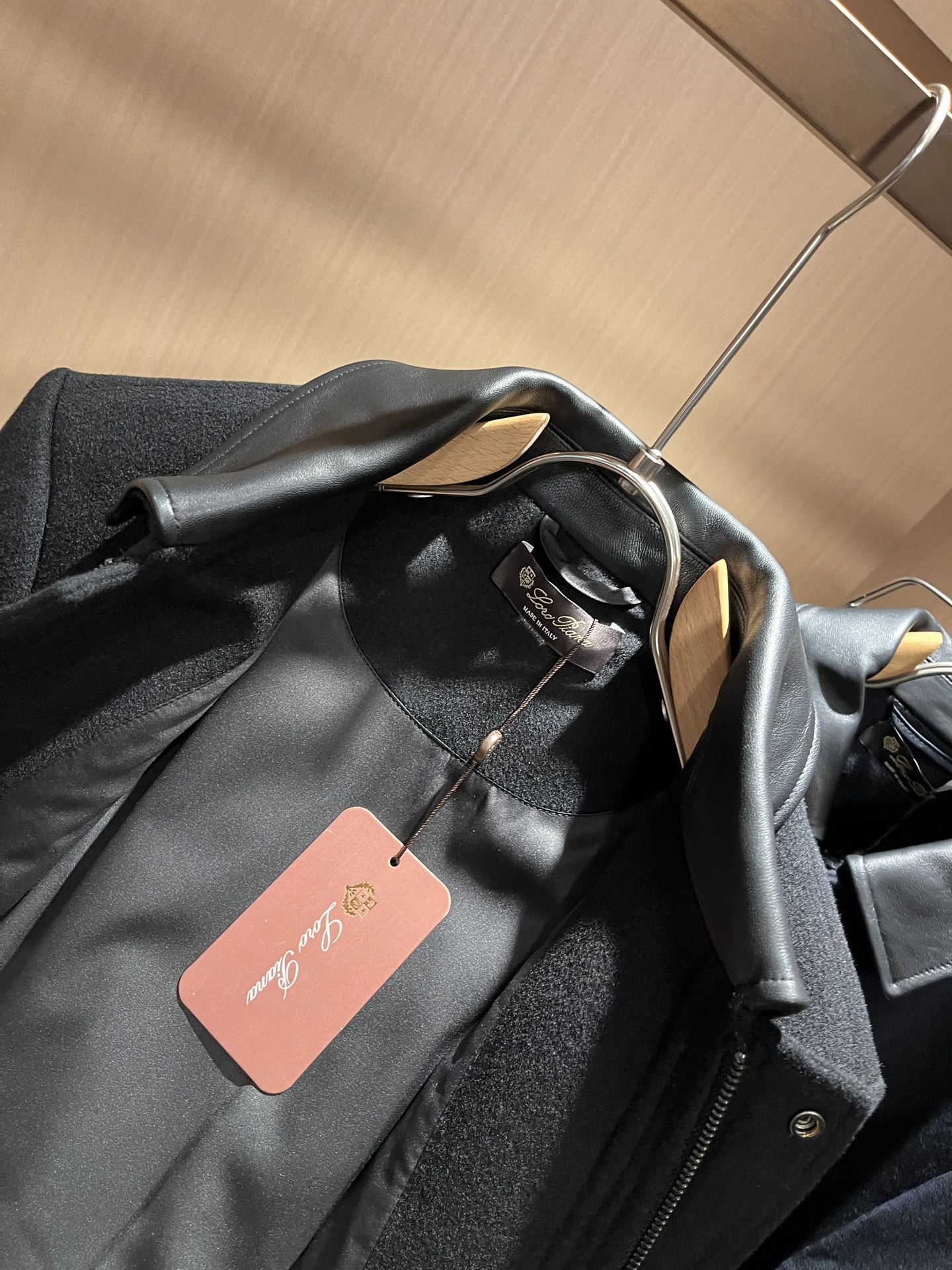 Loro Piana诺悠翩雅 2025秋冬新品男士休闲夹克外套，外贸公司订单！客供羊毛呢材质，经典的专有