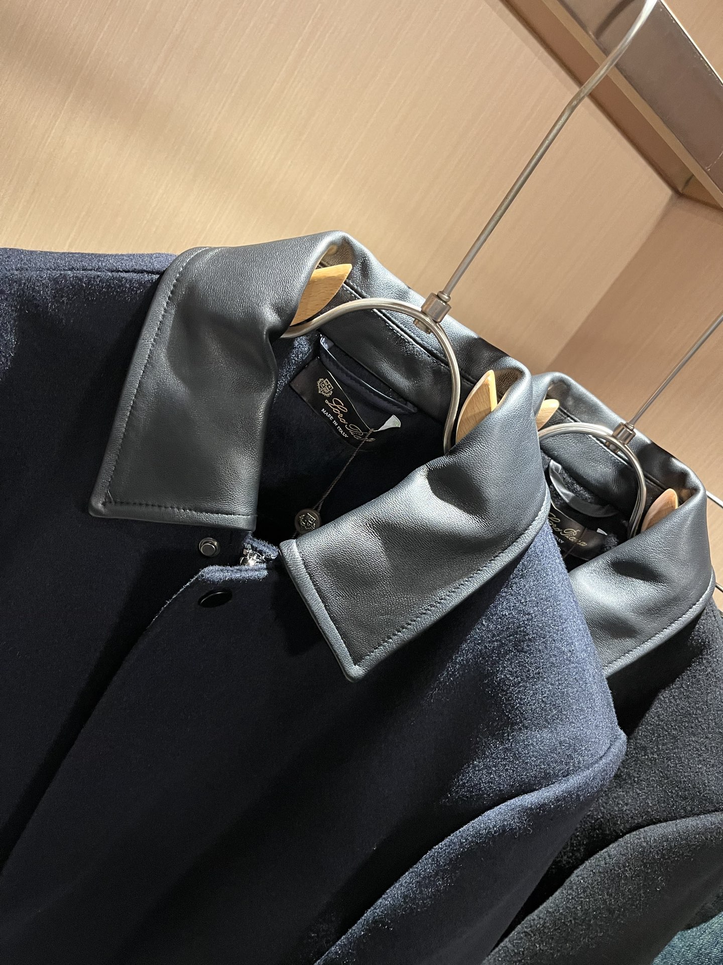 Loro Piana诺悠翩雅 2025秋冬新品男士休闲夹克外套，外贸公司订单！客供羊毛呢材质，经典的专有