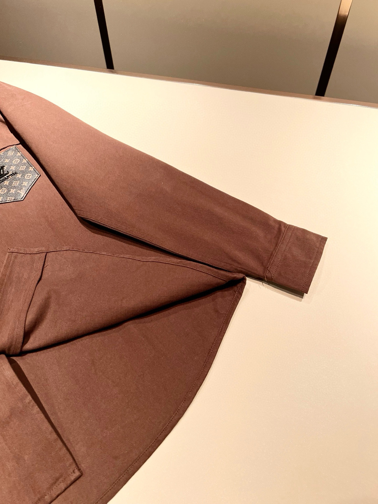 Louis Vuit*on 路易*登 2025秋冬新款轻奢男女同款👫衬衣，路易家族的新高端，细节品质永远