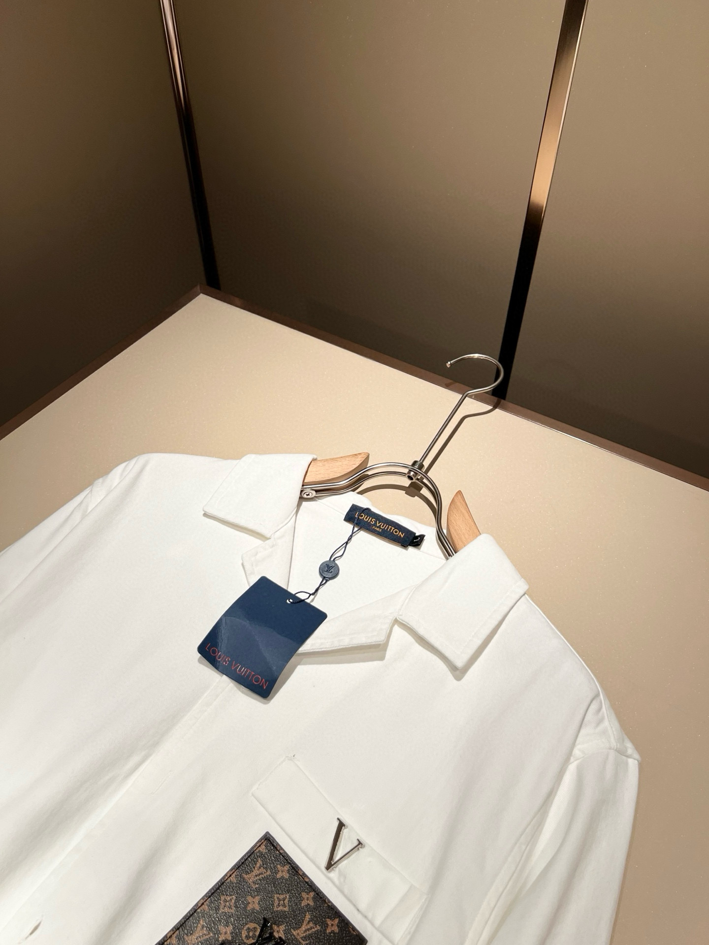 Louis Vuit*on 路易*登 2025秋冬新款轻奢男女同款👫衬衣，路易家族的新高端，细节品质永远