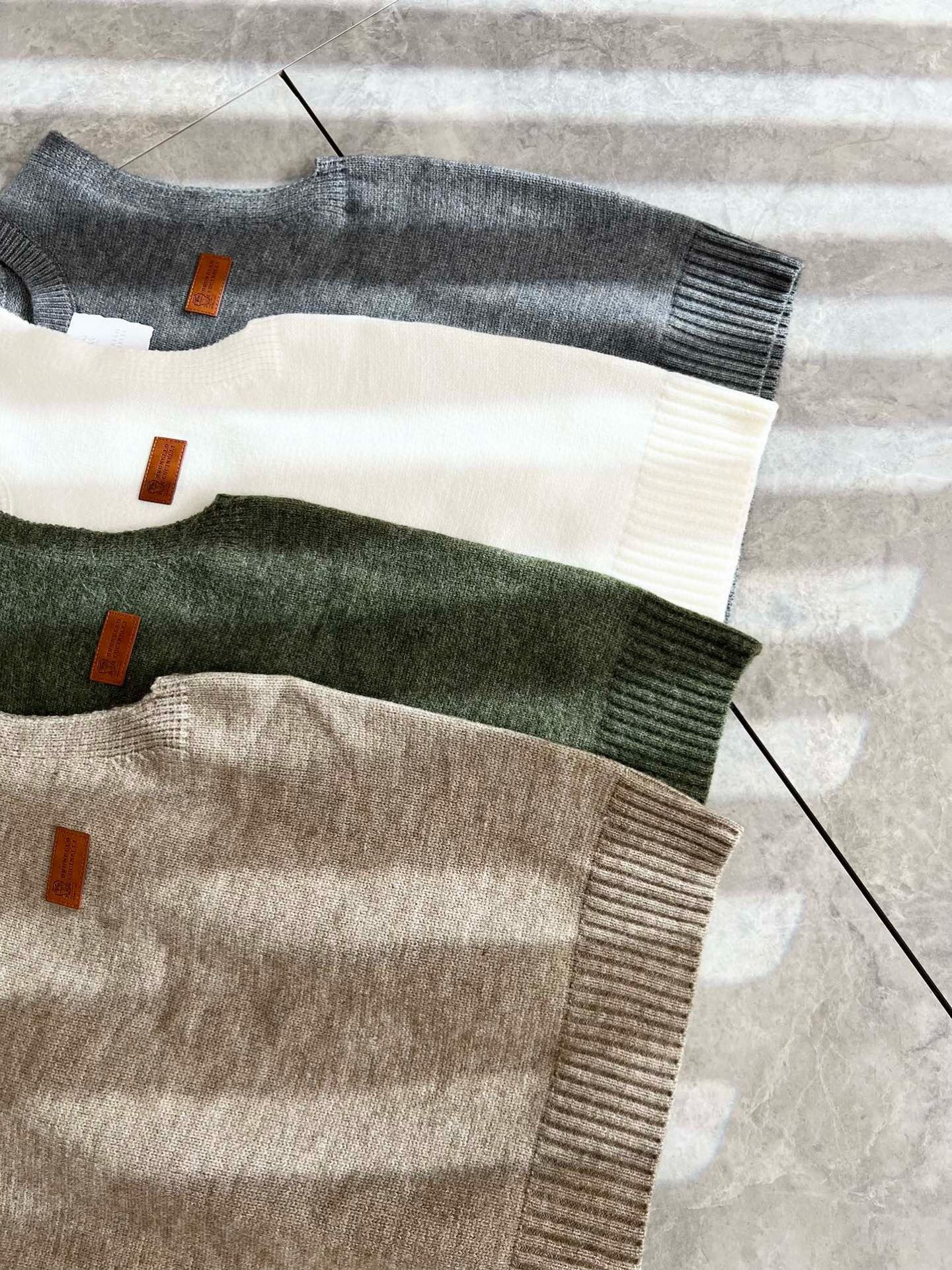 BC-Brunello Cucineli 2025秋冬新款针织羊毛马甲衫，最新时尚潮流效果,时尚新韵味，