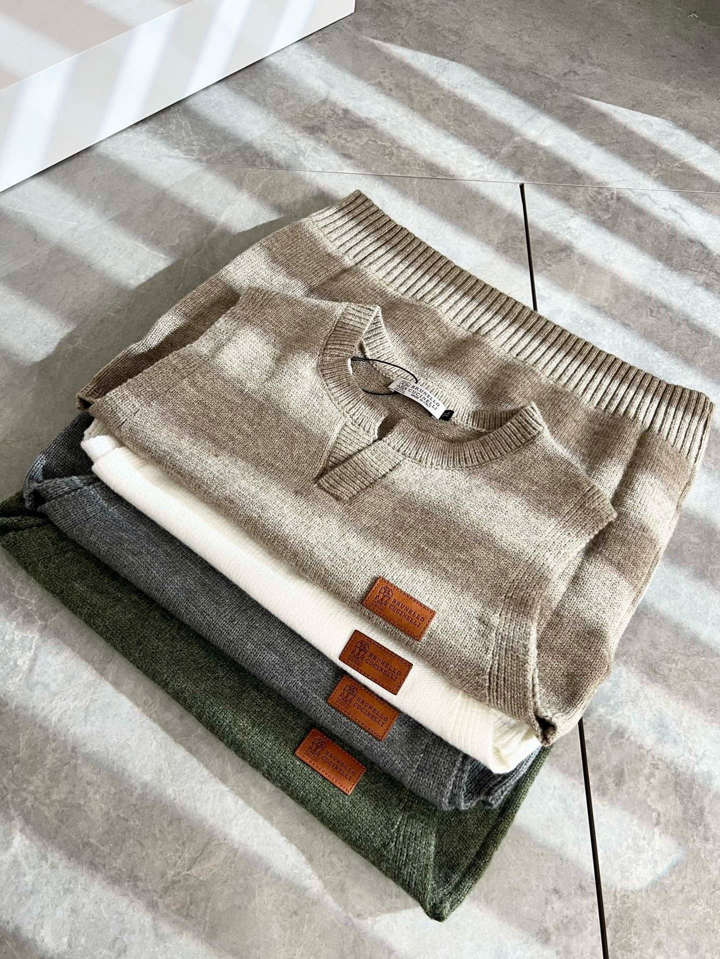 BC-Brunello Cucineli 2025秋冬新款针织羊毛马甲衫，最新时尚潮流效果,时尚新韵味，