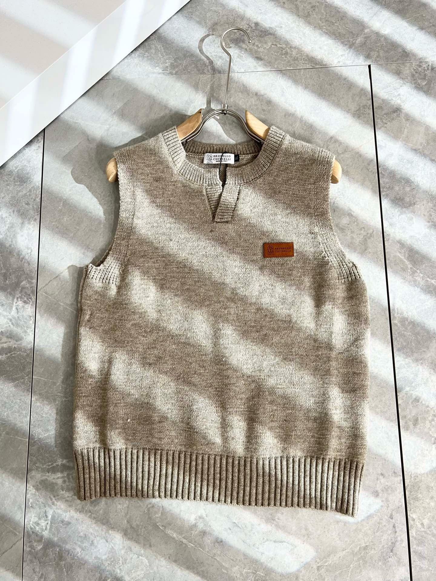 BC-Brunello Cucineli 2025秋冬新款针织羊毛马甲衫，最新时尚潮流效果,时尚新韵味，