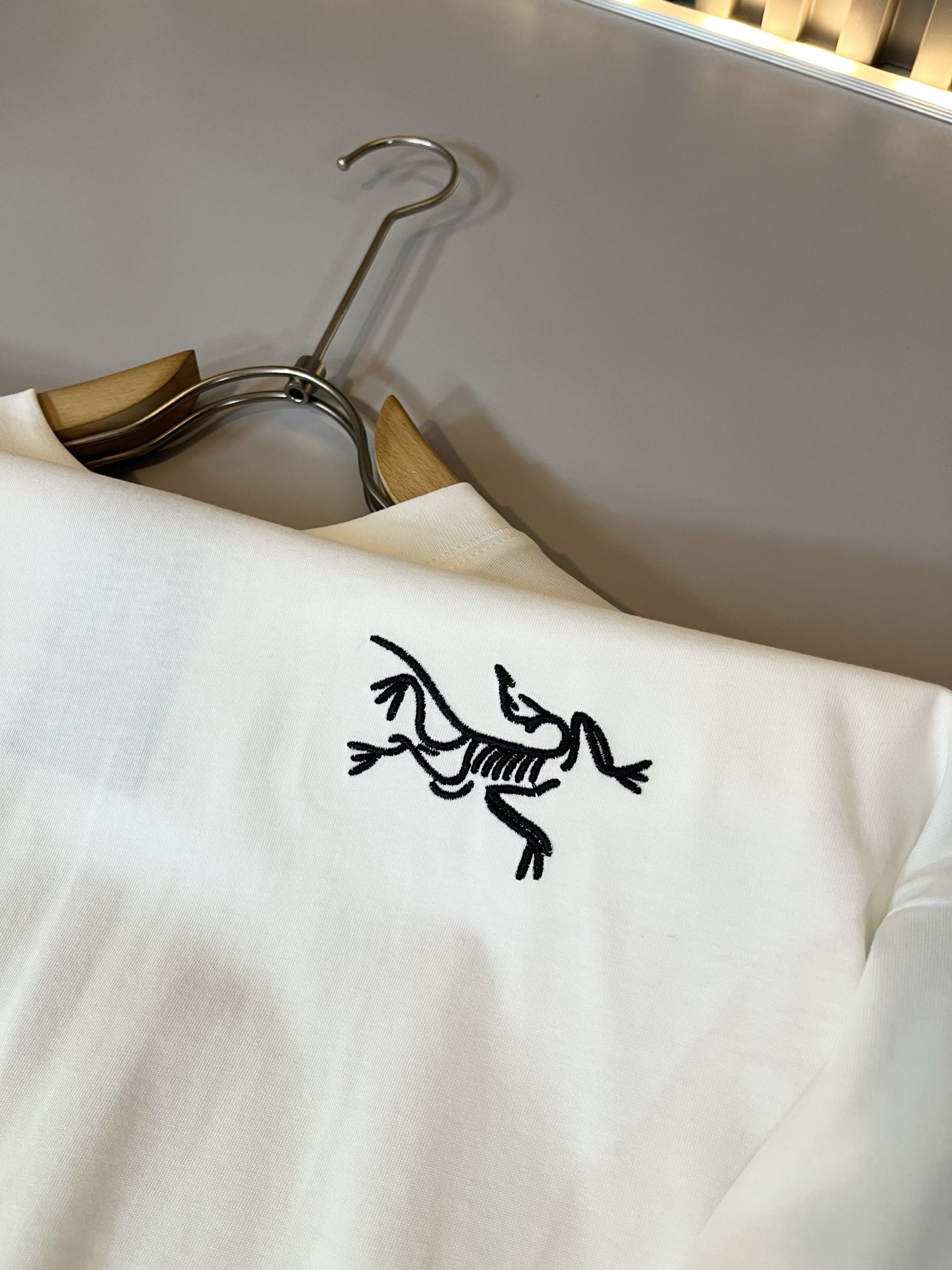 ARCTER*X始*祖鸟 2025秋冬新款男女同款👫休闲打底衫，户外品牌可能大家第一想到的就是加拿大鹅、