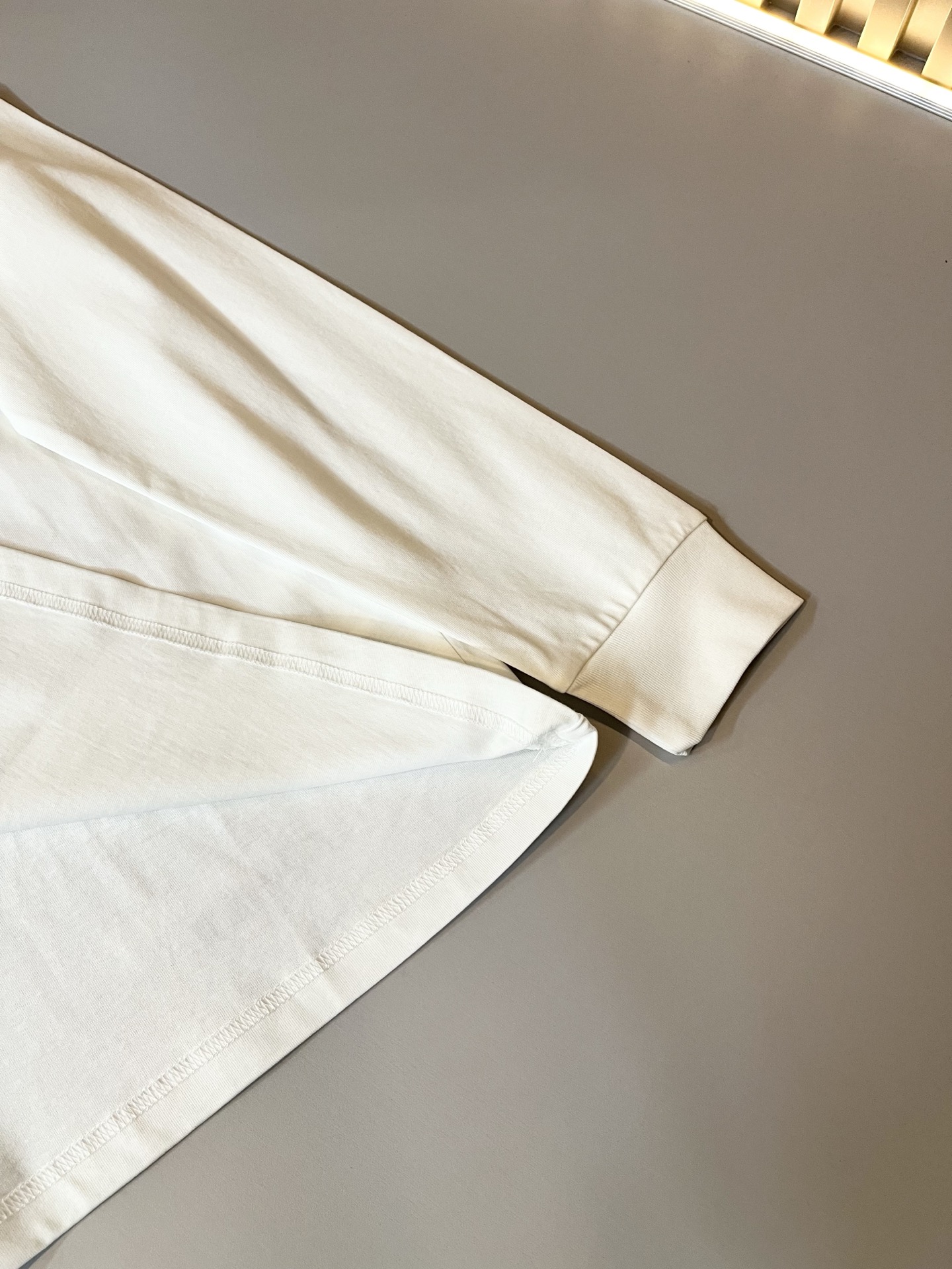 ARCTER*X始*祖鸟 2025秋冬新款男女同款👫休闲打底衫，户外品牌可能大家第一想到的就是加拿大鹅、