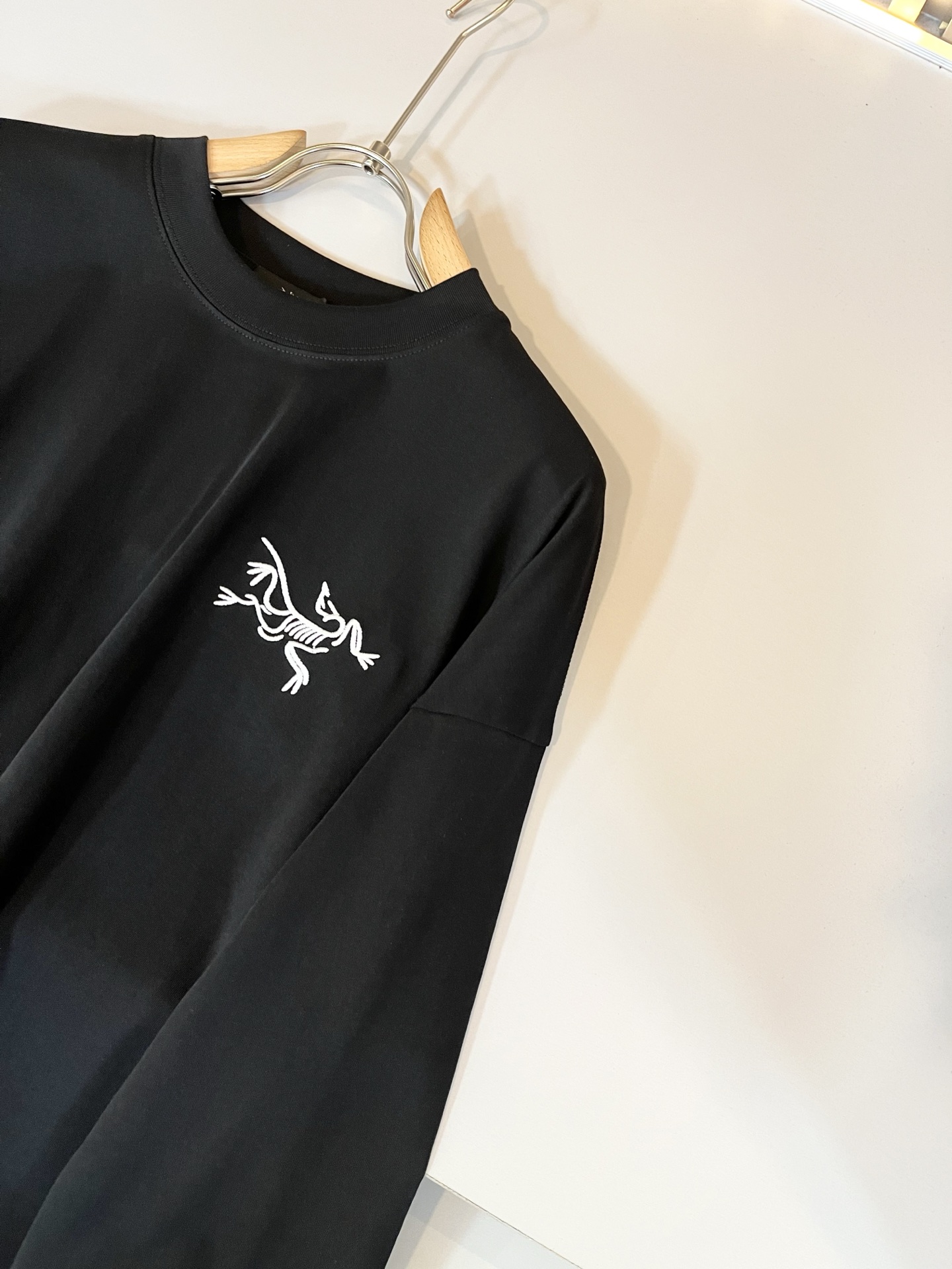 ARCTER*X始*祖鸟 2025秋冬新款男女同款👫休闲打底衫，户外品牌可能大家第一想到的就是加拿大鹅、