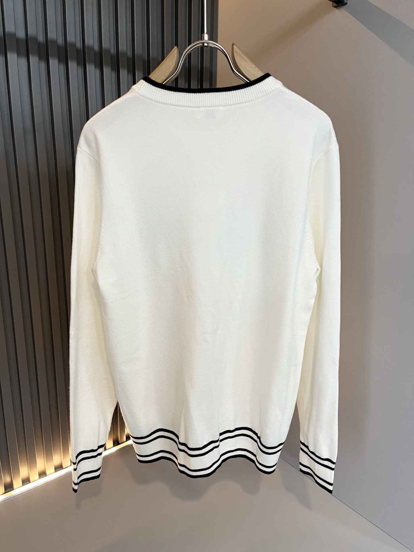 Dio*迪家 2025秋冬新款男女同款👫针织羊毛衫，专柜同步发售！定制专属羊毛🐑面料，从容百搭，档次极高