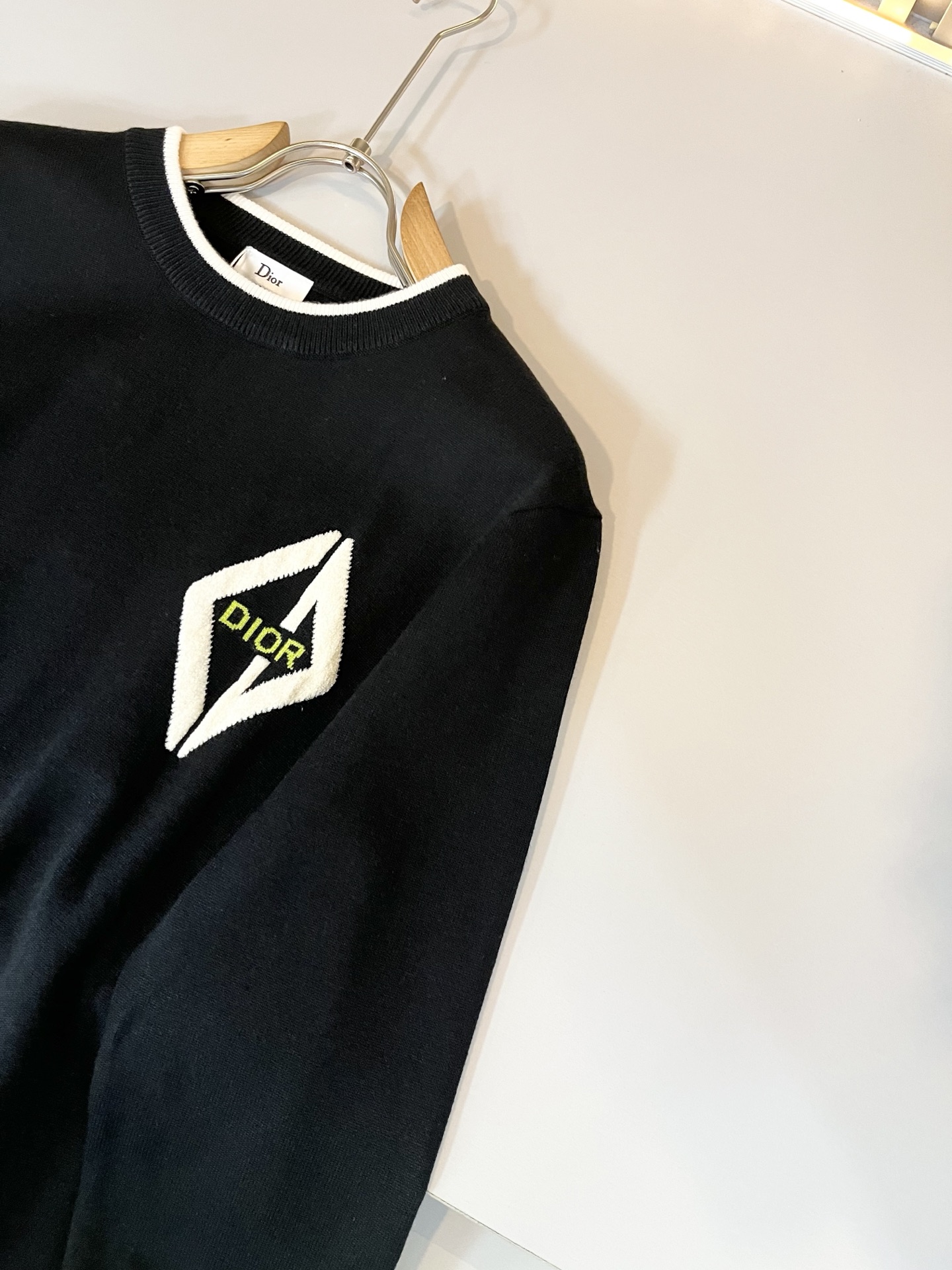 Dio*迪家 2025秋冬新款男女同款👫针织羊毛衫，专柜同步发售！定制专属羊毛🐑面料，从容百搭，档次极高