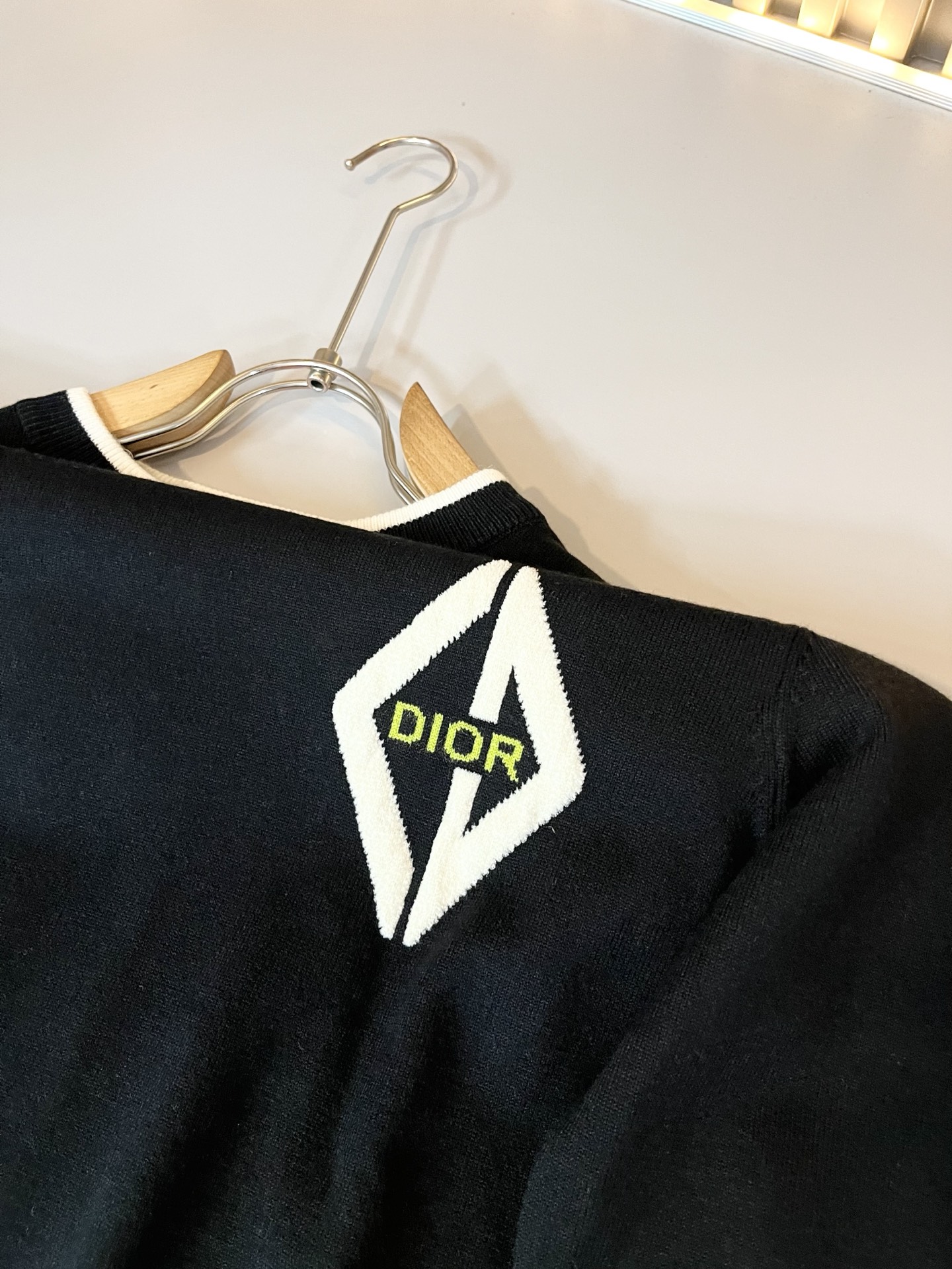 Dio*迪家 2025秋冬新款男女同款👫针织羊毛衫，专柜同步发售！定制专属羊毛🐑面料，从容百搭，档次极高