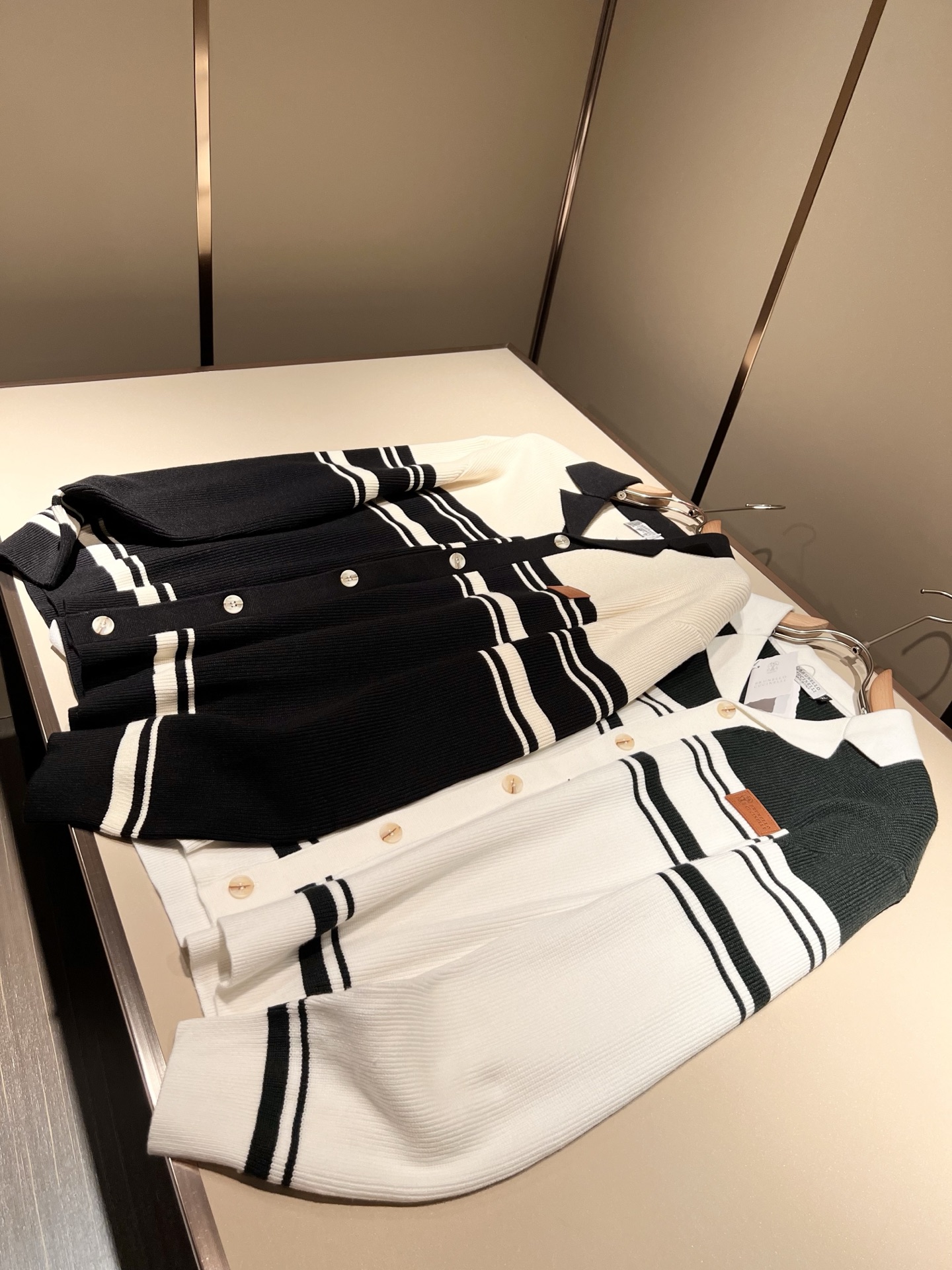 BC-Brunello Cucineli 2025秋冬新款针织羊毛开衫，最新时尚潮流效果,时尚新韵味，元