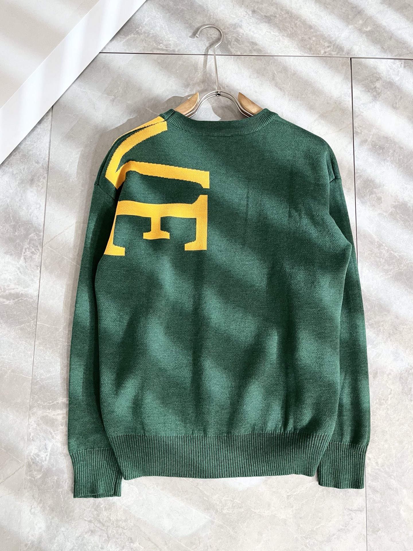 LO*WE/罗*威2025秋冬新款男女同款👫针织羊毛衫，贸易公司渠道货，2025年最新品，官柜同步售卖，