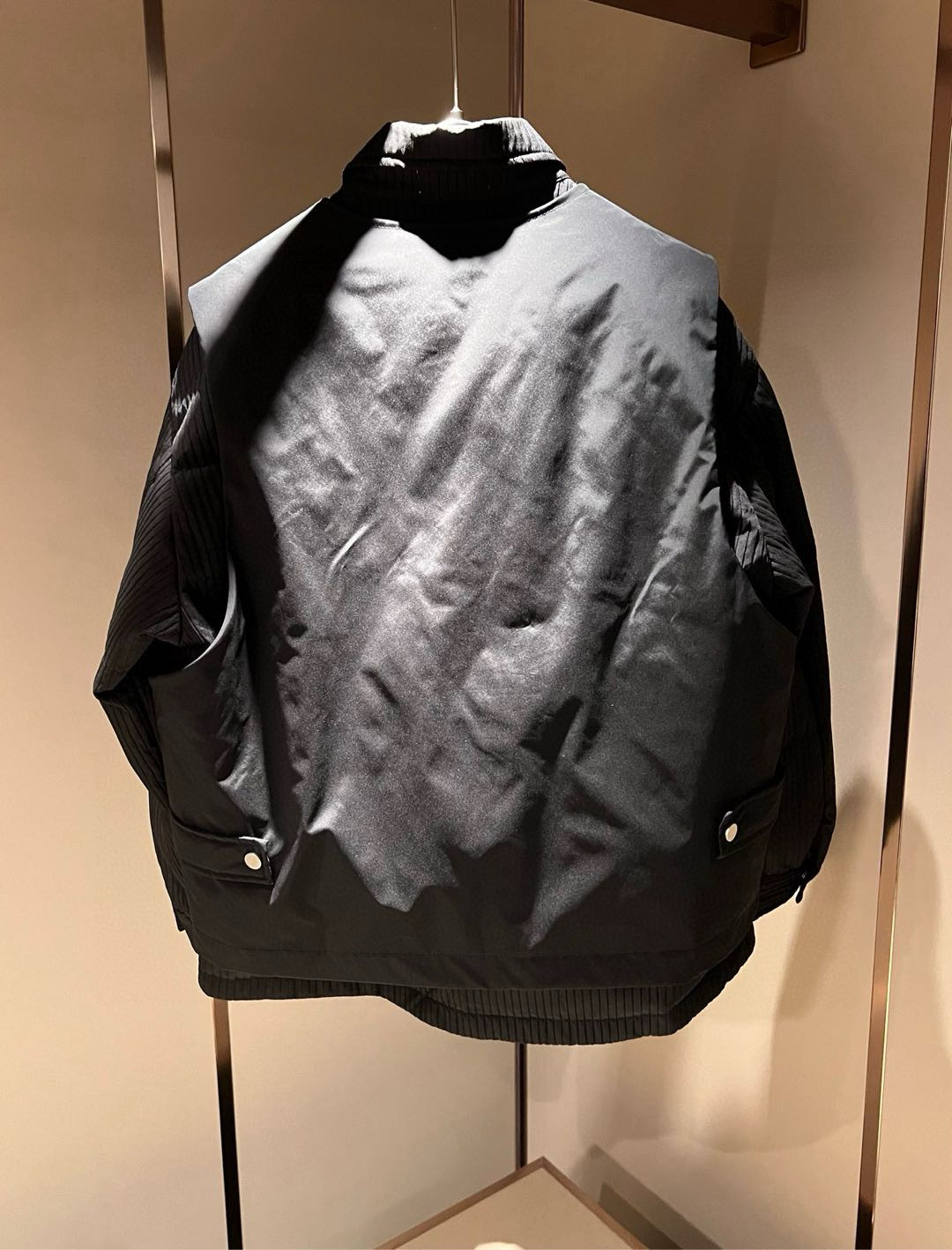 Prad*a 普*达⚠️两件套！2025秋冬男女同款👫两件套羽绒服外套，一衣三穿。现货 Prad* 羽绒