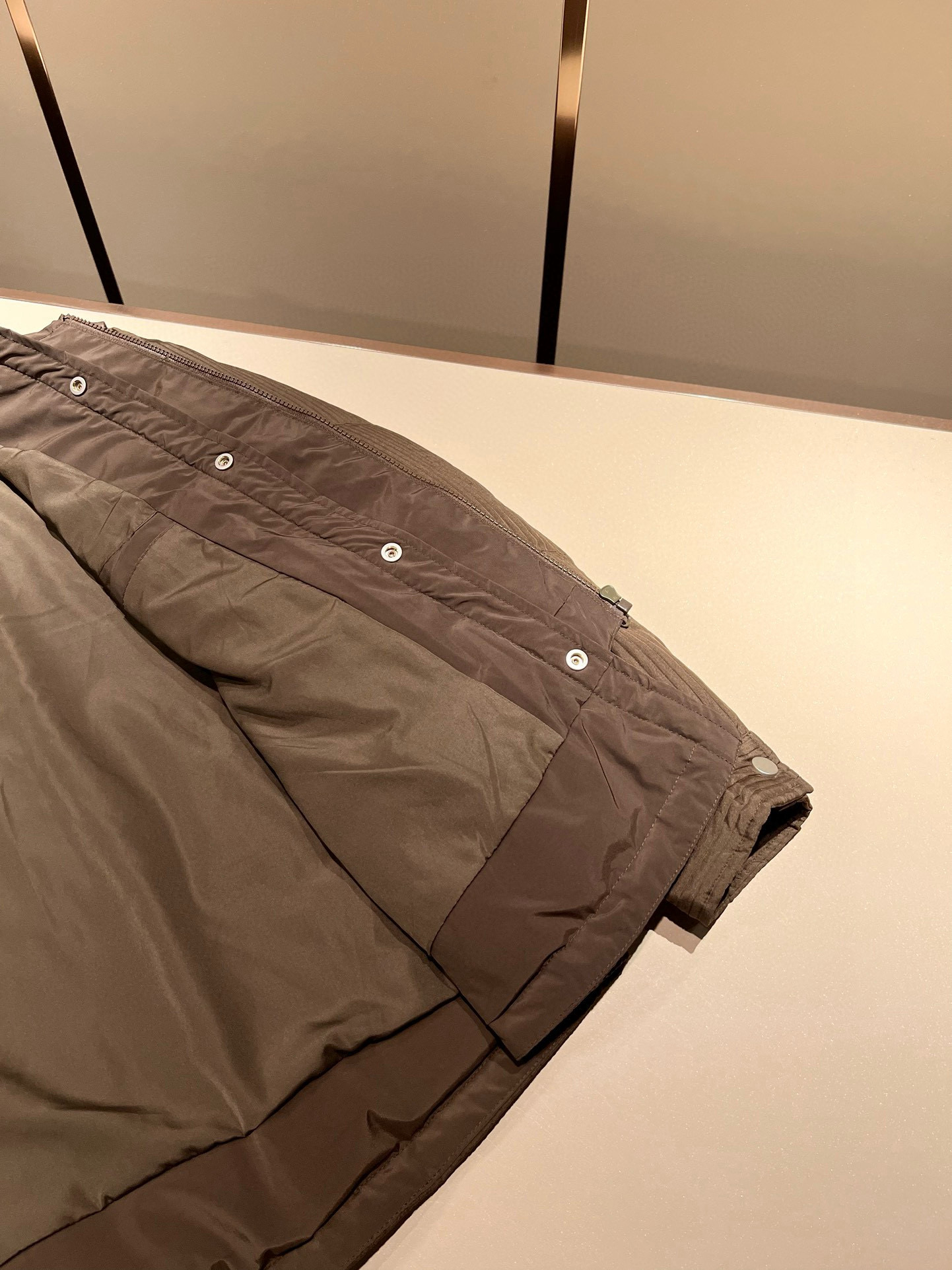 Prad*a 普*达⚠️两件套！2025秋冬男女同款👫两件套羽绒服外套，一衣三穿。现货 Prad* 羽绒