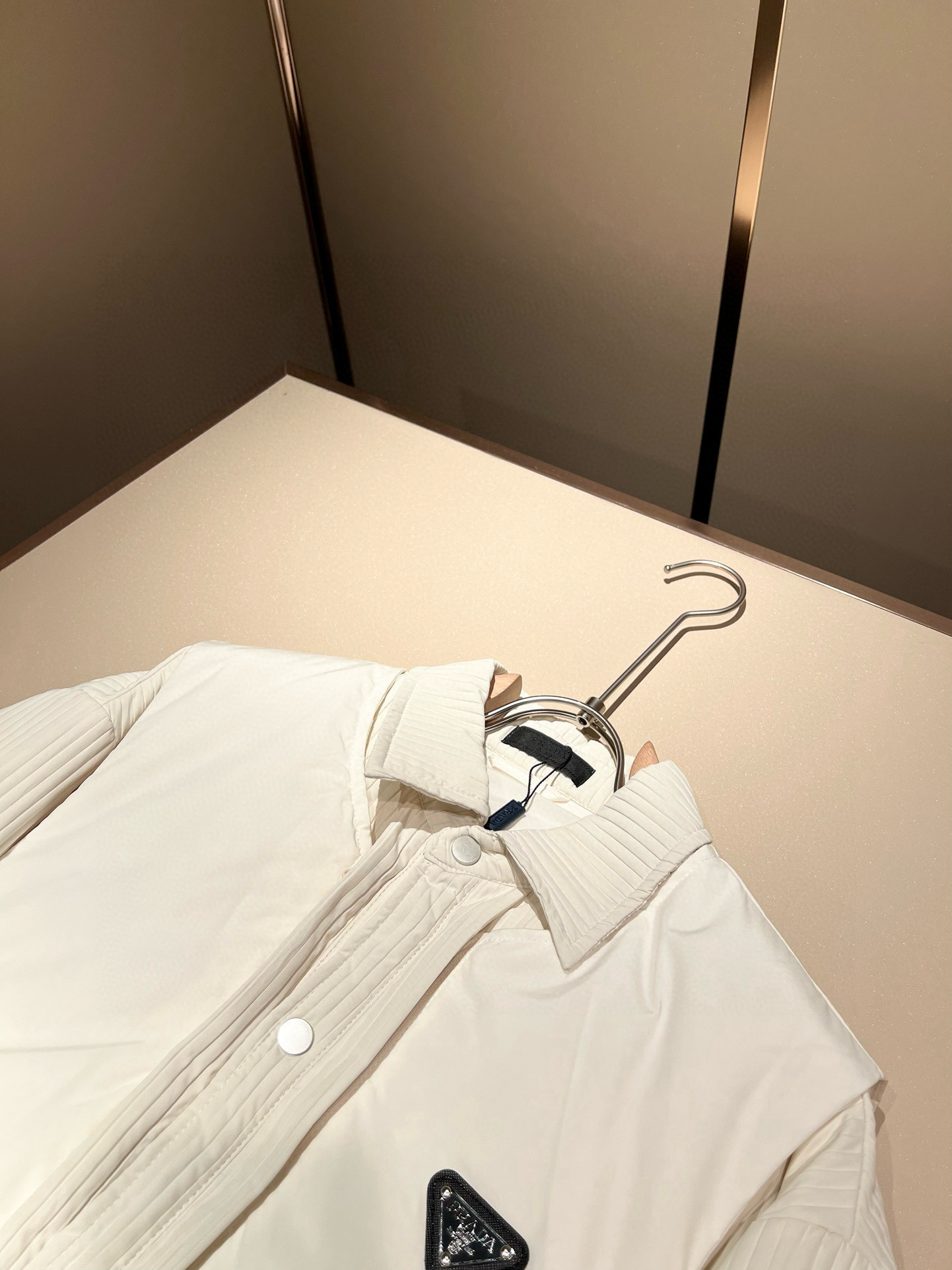 Prad*a 普*达⚠️两件套！2025秋冬男女同款👫两件套羽绒服外套，一衣三穿。现货 Prad* 羽绒