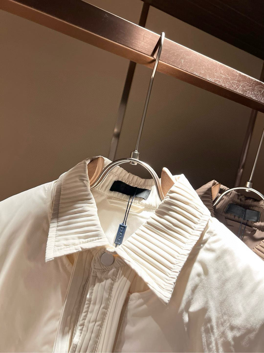 Prad*a 普*达⚠️两件套！2025秋冬男女同款👫两件套羽绒服外套，一衣三穿。现货 Prad* 羽绒