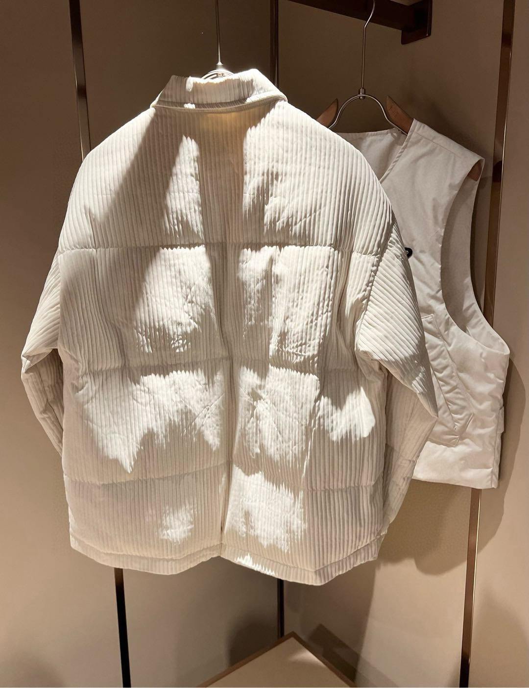 Prad*a 普*达⚠️两件套！2025秋冬男女同款👫两件套羽绒服外套，一衣三穿。现货 Prad* 羽绒