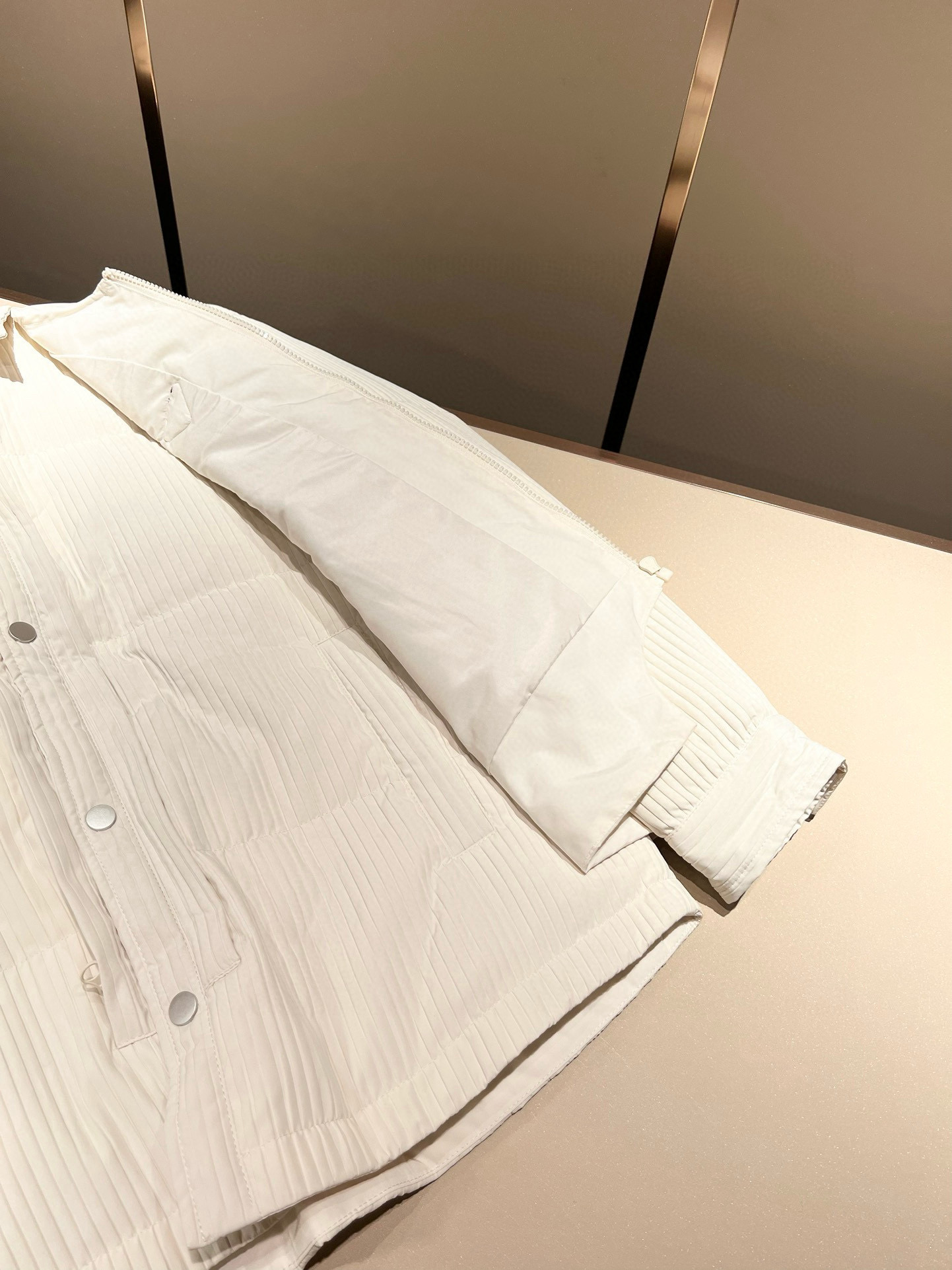 Prad*a 普*达⚠️两件套！2025秋冬男女同款👫两件套羽绒服外套，一衣三穿。现货 Prad* 羽绒