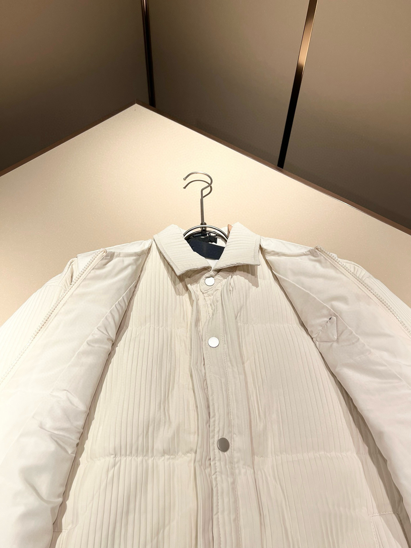 Prad*a 普*达⚠️两件套！2025秋冬男女同款👫两件套羽绒服外套，一衣三穿。现货 Prad* 羽绒