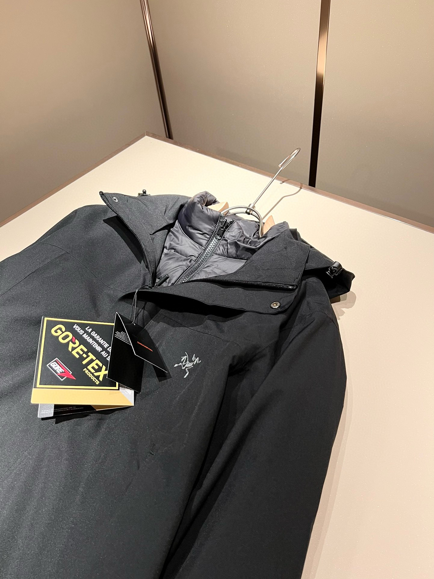 ⚠️细节图！ARCTER*X始*祖鸟 ⚠️两件套！2025秋冬新款男士冲锋衣羽绒服夹克外套，⚠️内胆羽绒