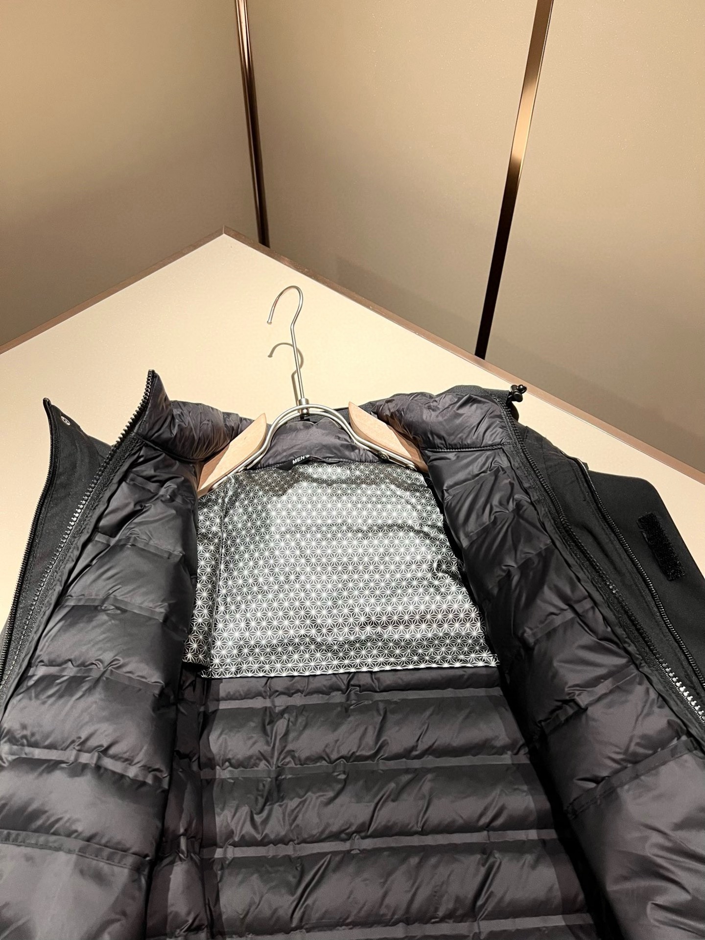 ⚠️细节图！ARCTER*X始*祖鸟 ⚠️两件套！2025秋冬新款男士冲锋衣羽绒服夹克外套，⚠️内胆羽绒