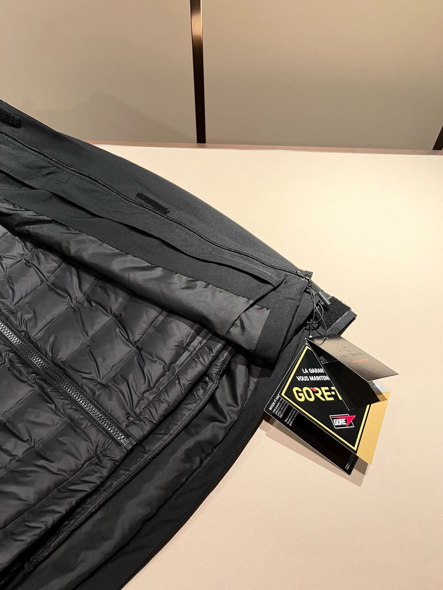 ⚠️细节图！ARCTER*X始*祖鸟 ⚠️两件套！2025秋冬新款男士冲锋衣羽绒服夹克外套，⚠️内胆羽绒