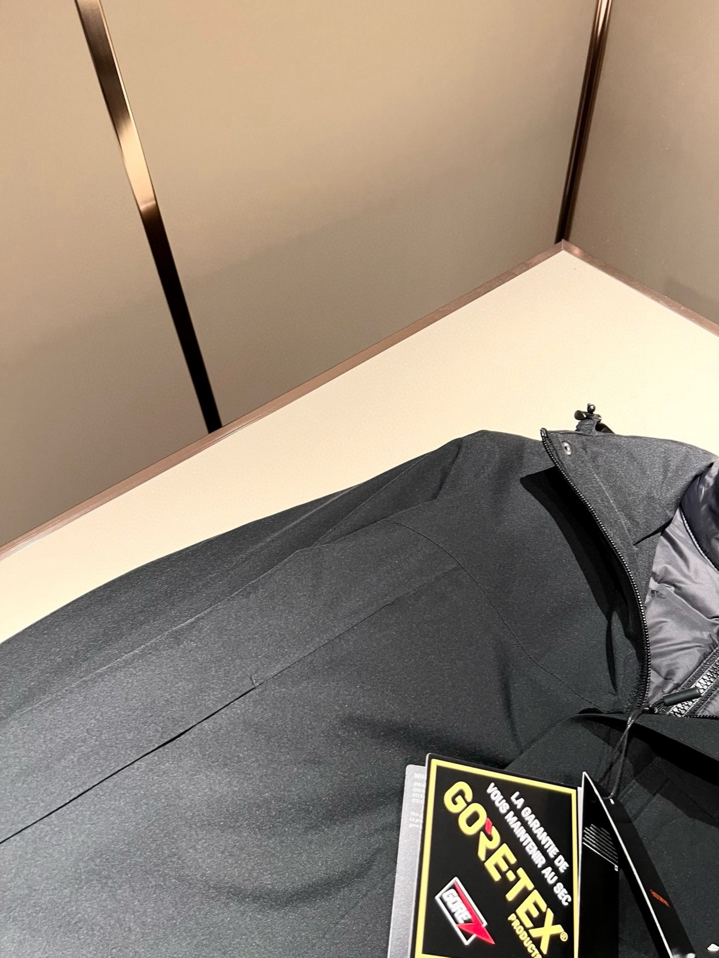 ⚠️细节图！ARCTER*X始*祖鸟 ⚠️两件套！2025秋冬新款男士冲锋衣羽绒服夹克外套，⚠️内胆羽绒