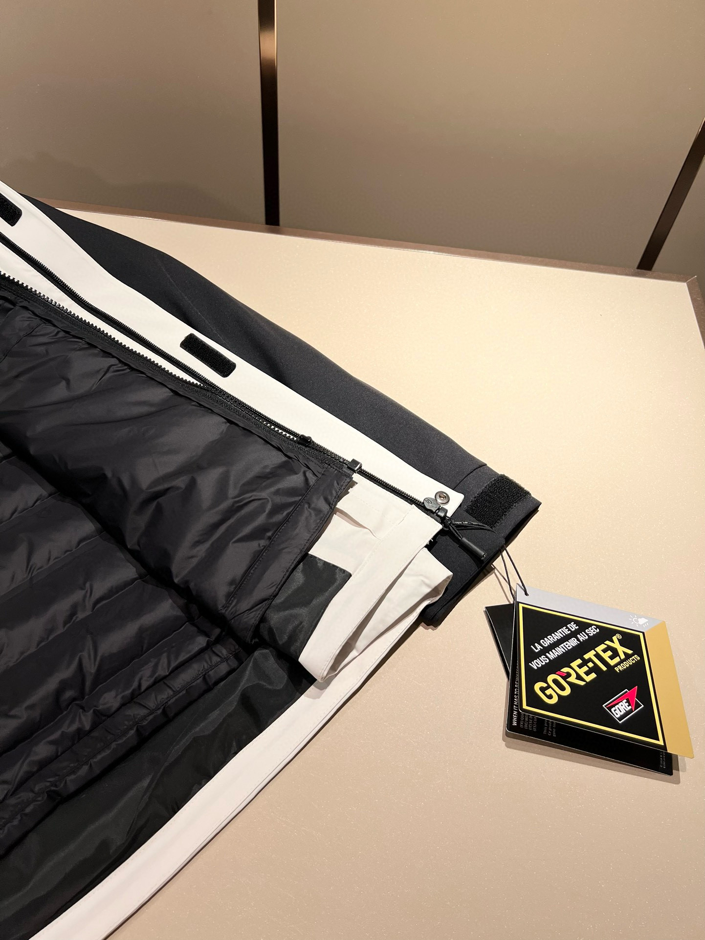 ARCTER*X始*祖鸟 ⚠️两件套！2025秋冬新款男士冲锋衣羽绒服夹克外套，⚠️内胆羽绒夹克拆卸一两