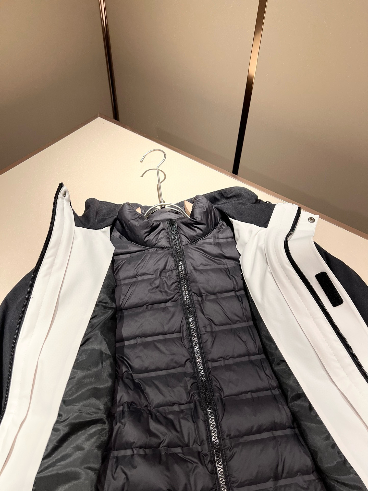 ⚠️细节图！ARCTER*X始*祖鸟 ⚠️两件套！2025秋冬新款男士冲锋衣羽绒服夹克外套，⚠️内胆羽绒