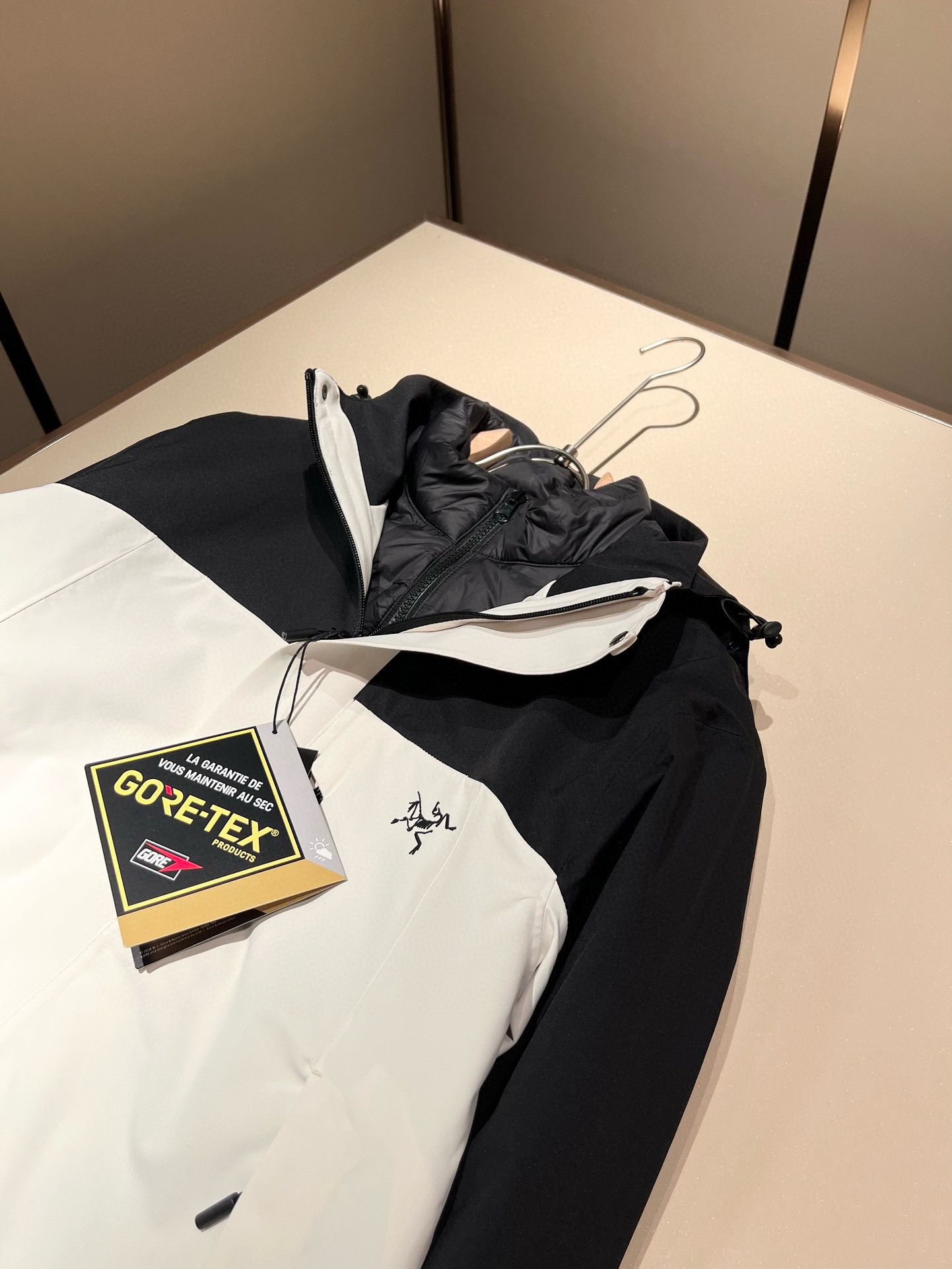 ⚠️细节图！ARCTER*X始*祖鸟 ⚠️两件套！2025秋冬新款男士冲锋衣羽绒服夹克外套，⚠️内胆羽绒