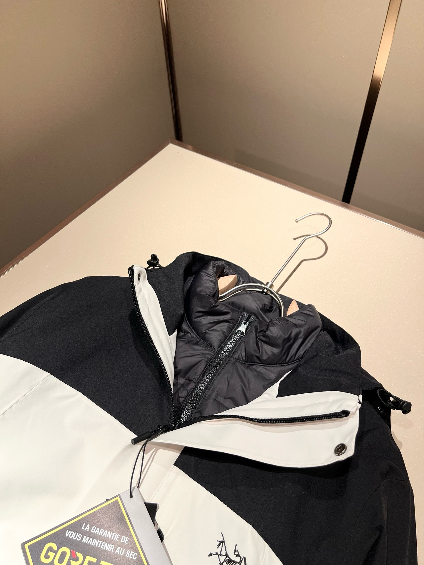 ⚠️细节图！ARCTER*X始*祖鸟 ⚠️两件套！2025秋冬新款男士冲锋衣羽绒服夹克外套，⚠️内胆羽绒