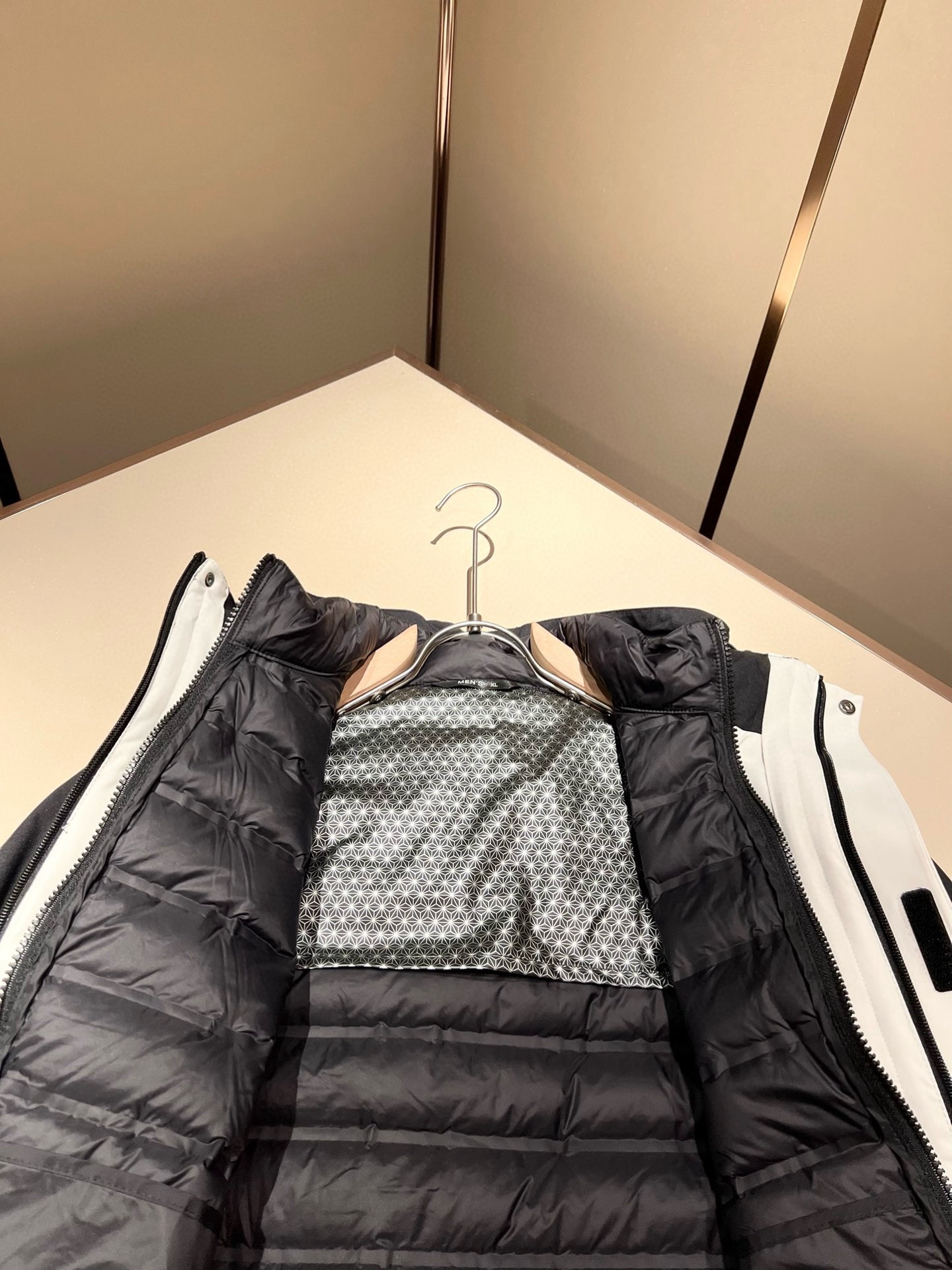 ⚠️细节图！ARCTER*X始*祖鸟 ⚠️两件套！2025秋冬新款男士冲锋衣羽绒服夹克外套，⚠️内胆羽绒