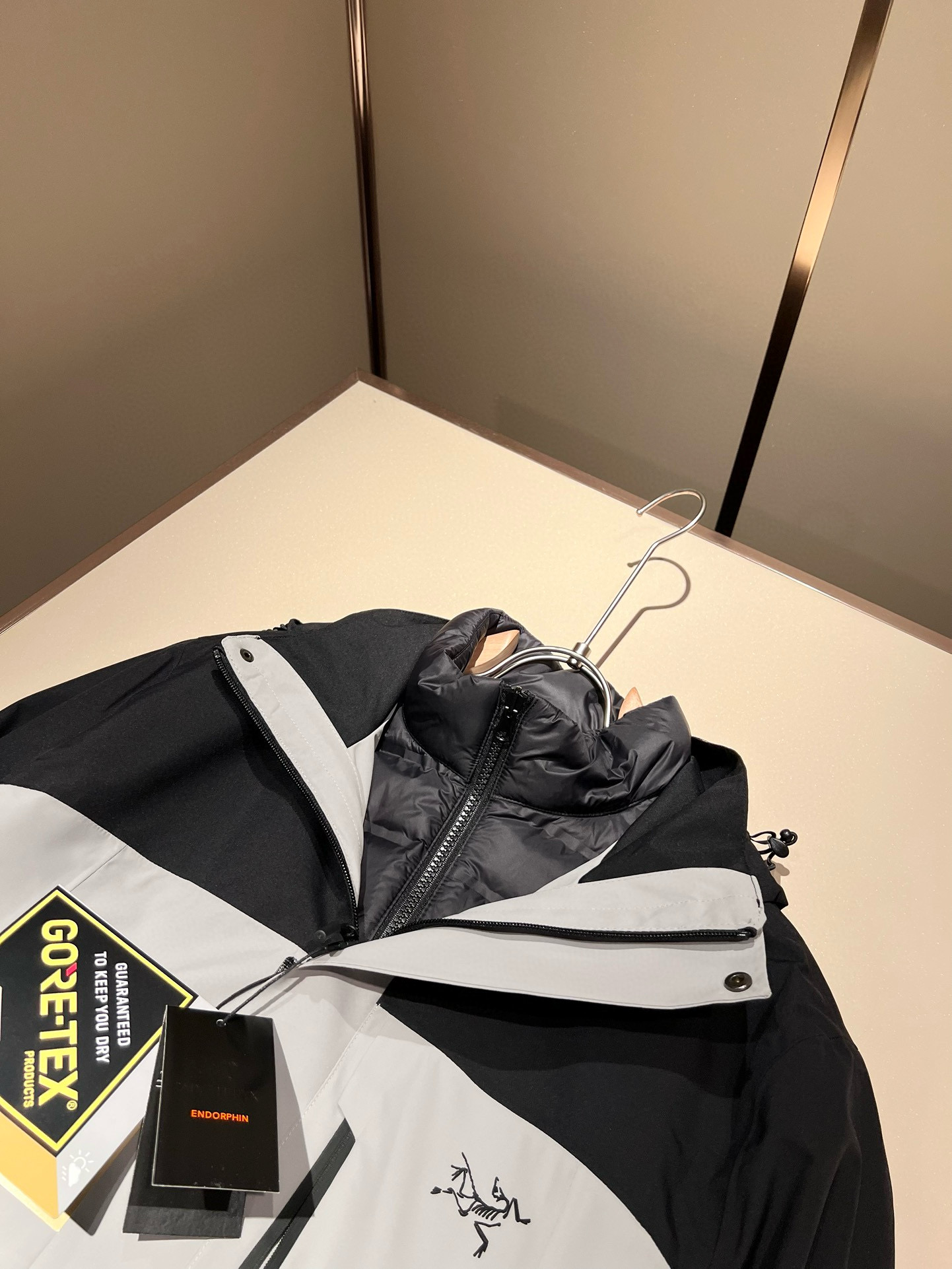 ⚠️细节图！ARCTER*X始*祖鸟 ⚠️两件套！2025秋冬新款男士冲锋衣羽绒服夹克外套，⚠️内胆羽绒