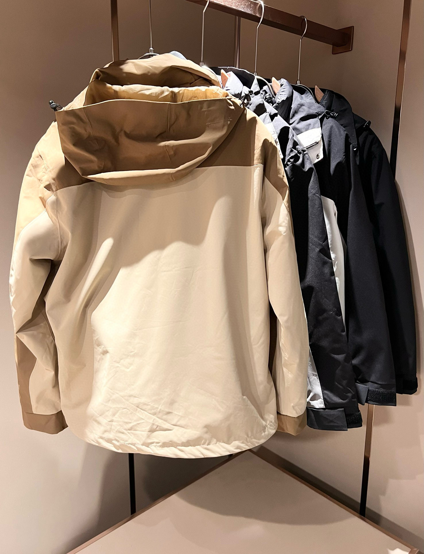 ⚠️细节图！ARCTER*X始*祖鸟 ⚠️两件套！2025秋冬新款男士冲锋衣羽绒服夹克外套，⚠️内胆羽绒