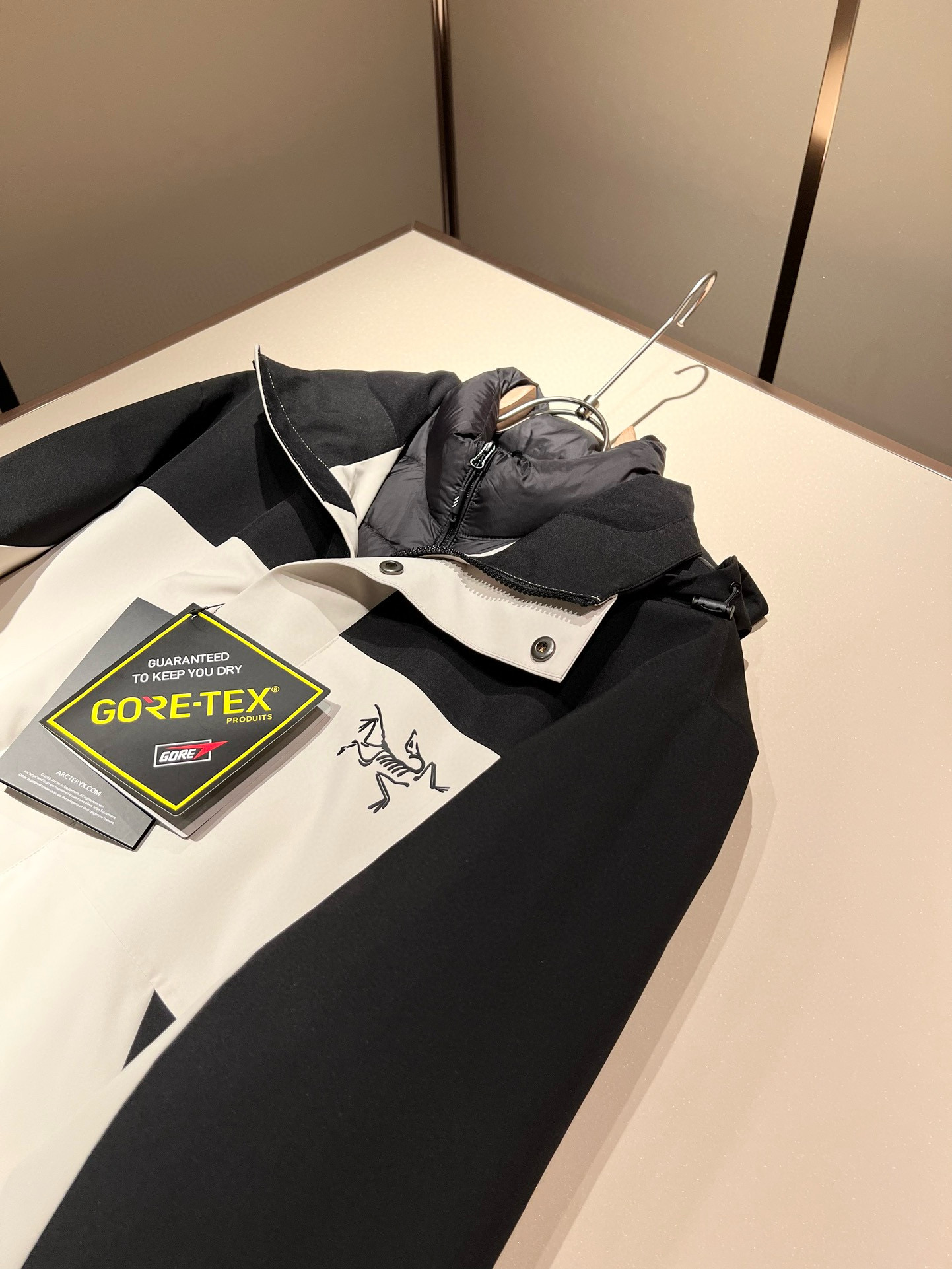 ⚠️细节图！ ARCTER*X始*祖鸟 ⚠️两件套！2025秋冬新款男士冲锋衣羽绒服夹克外套，⚠️内胆羽