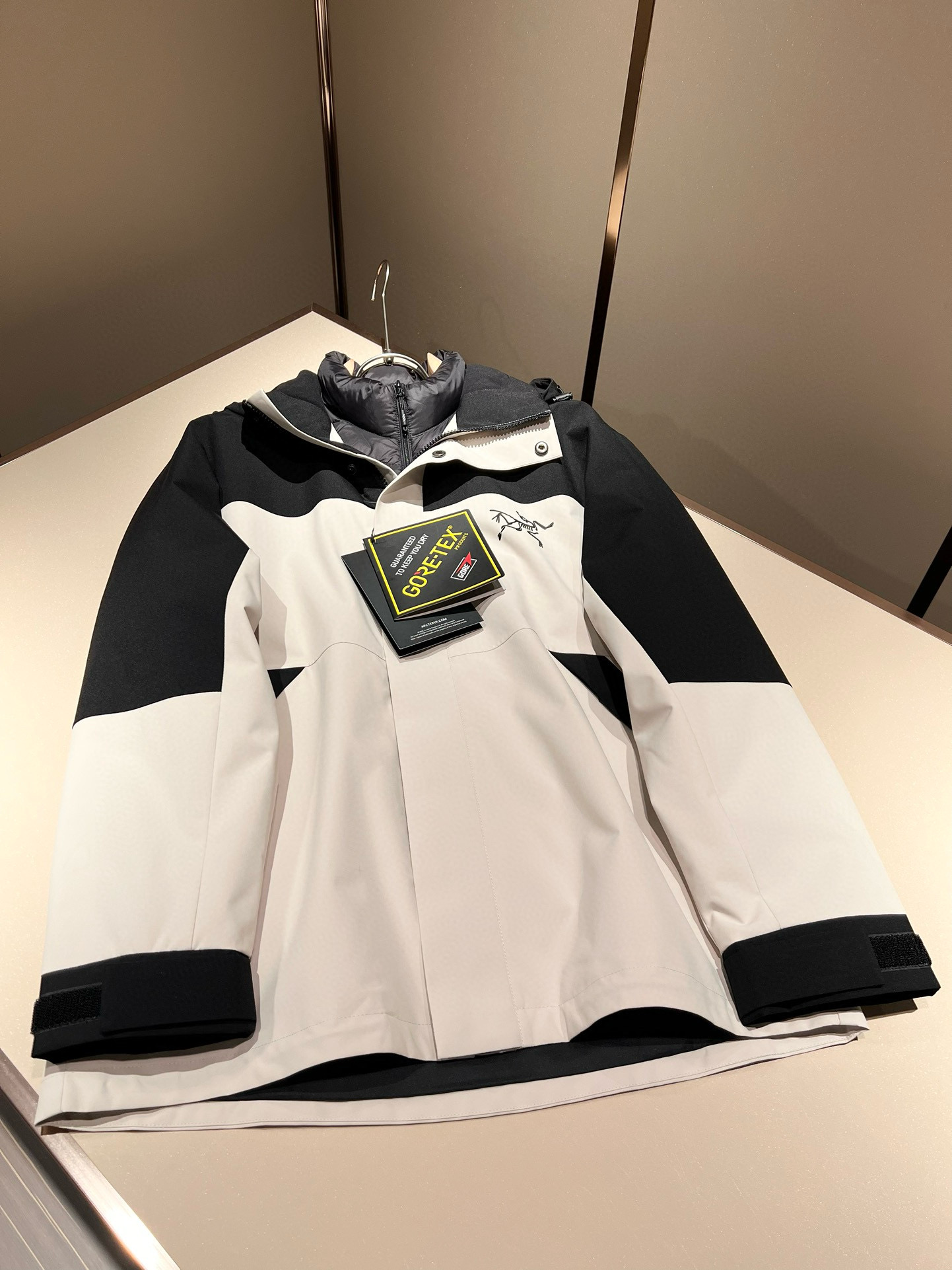 ⚠️细节图！ ARCTER*X始*祖鸟 ⚠️两件套！2025秋冬新款男士冲锋衣羽绒服夹克外套，⚠️内胆羽