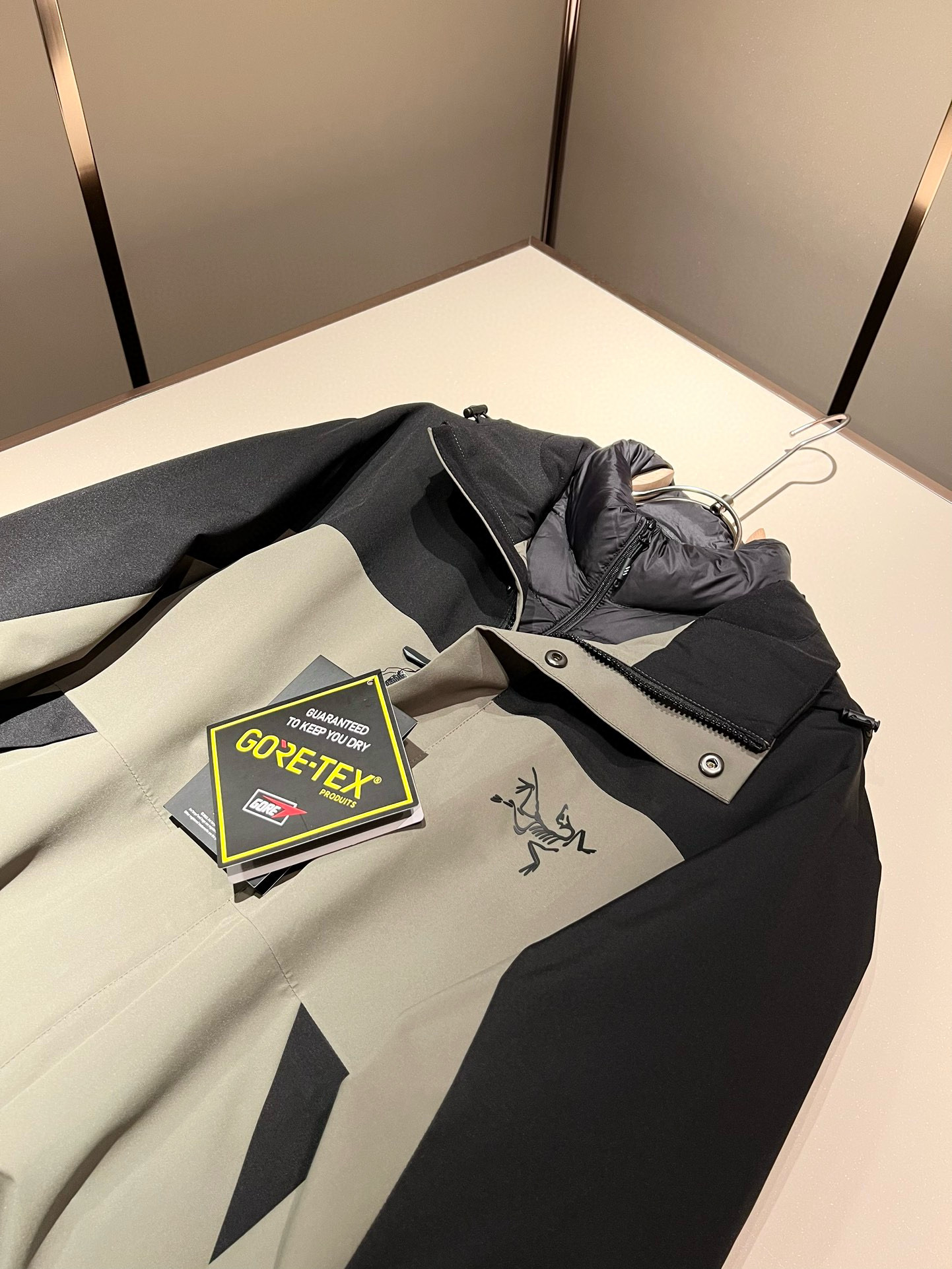 ARCTER*X始*祖鸟 ⚠️两件套！2025秋冬新款男士冲锋衣羽绒服夹克外套，⚠️内胆羽绒夹克拆卸一两