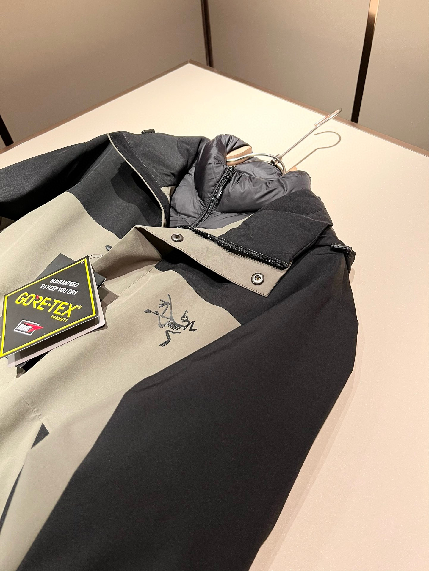 ⚠️细节图！ ARCTER*X始*祖鸟 ⚠️两件套！2025秋冬新款男士冲锋衣羽绒服夹克外套，⚠️内胆羽