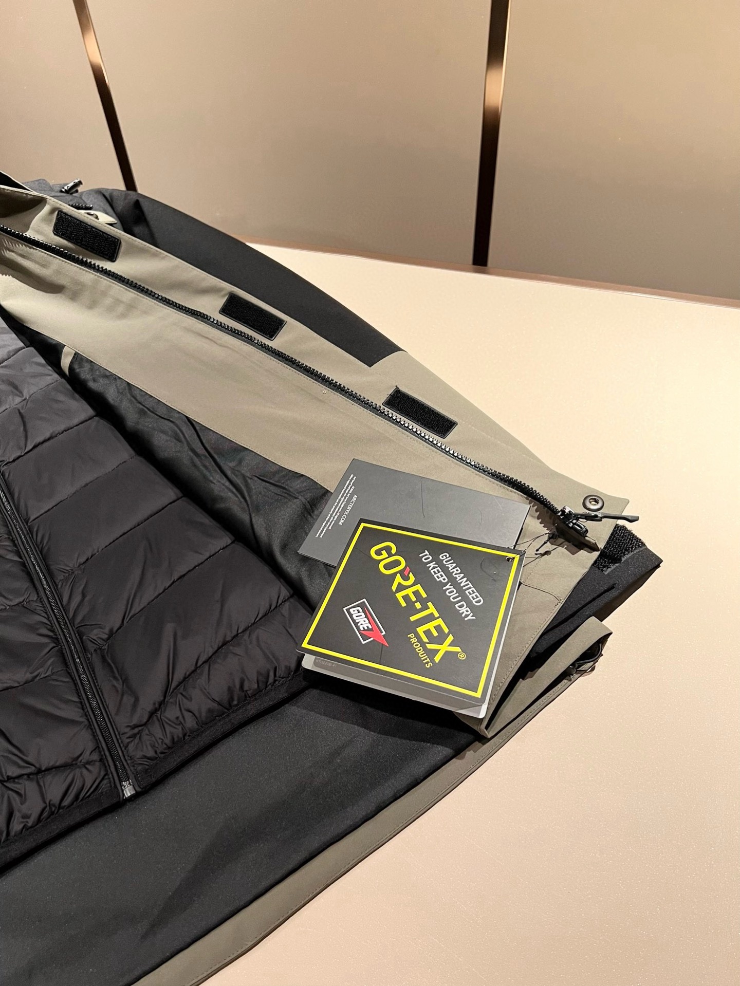 ⚠️细节图！ ARCTER*X始*祖鸟 ⚠️两件套！2025秋冬新款男士冲锋衣羽绒服夹克外套，⚠️内胆羽