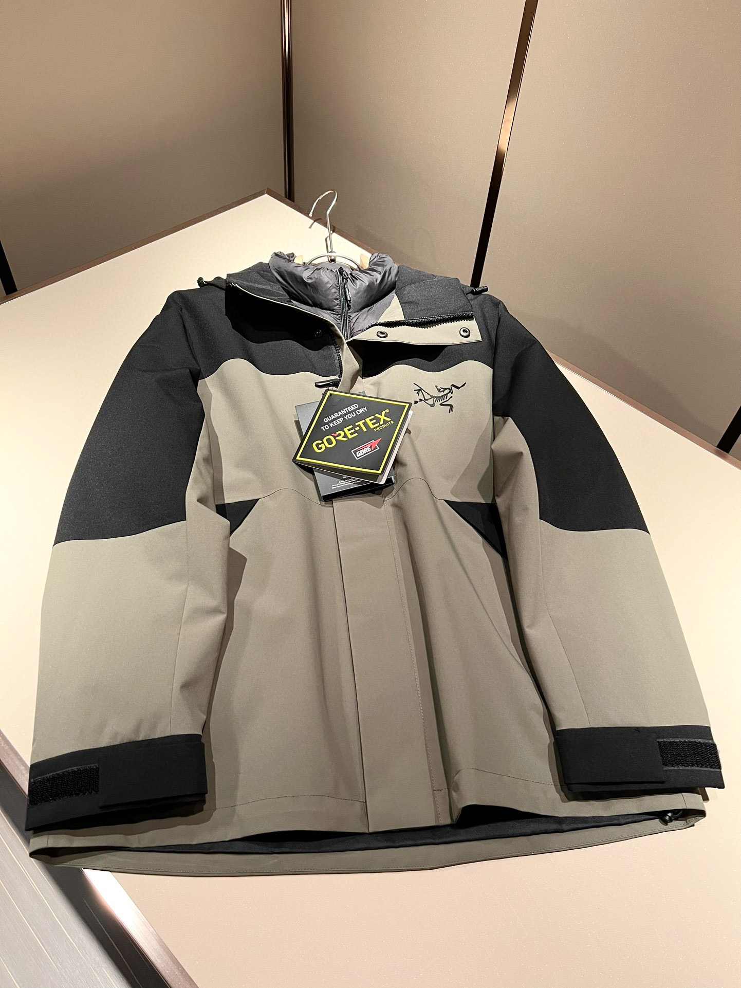 ⚠️细节图！ ARCTER*X始*祖鸟 ⚠️两件套！2025秋冬新款男士冲锋衣羽绒服夹克外套，⚠️内胆羽