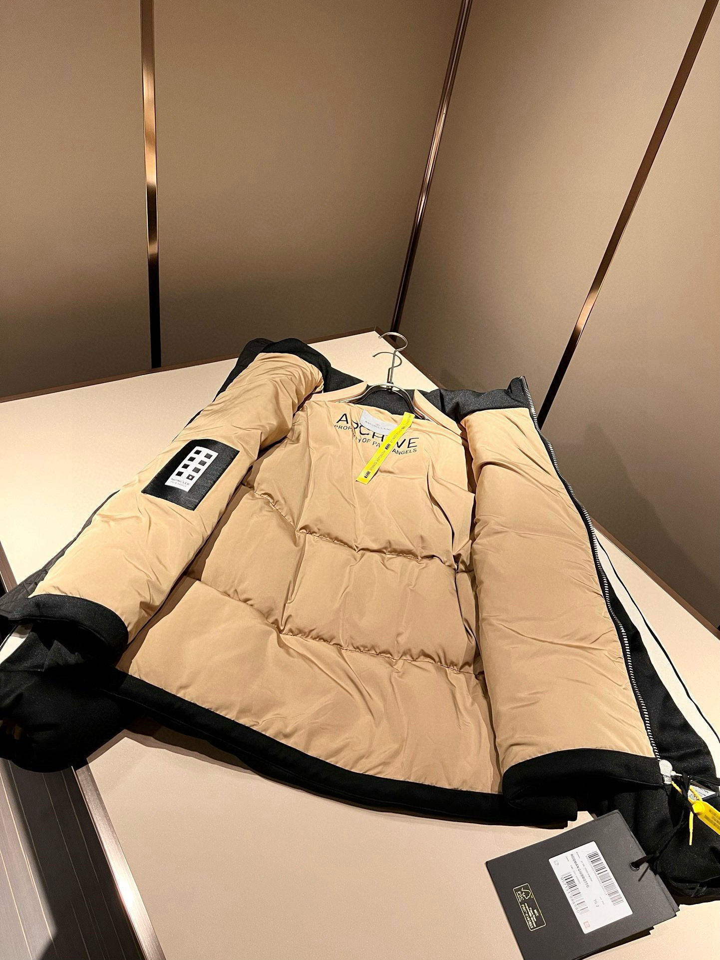 Moncler蒙家 联名 棕*天使Plam**ngels 2025秋冬男女同款👫情侣款最新的贸易订单羽绒