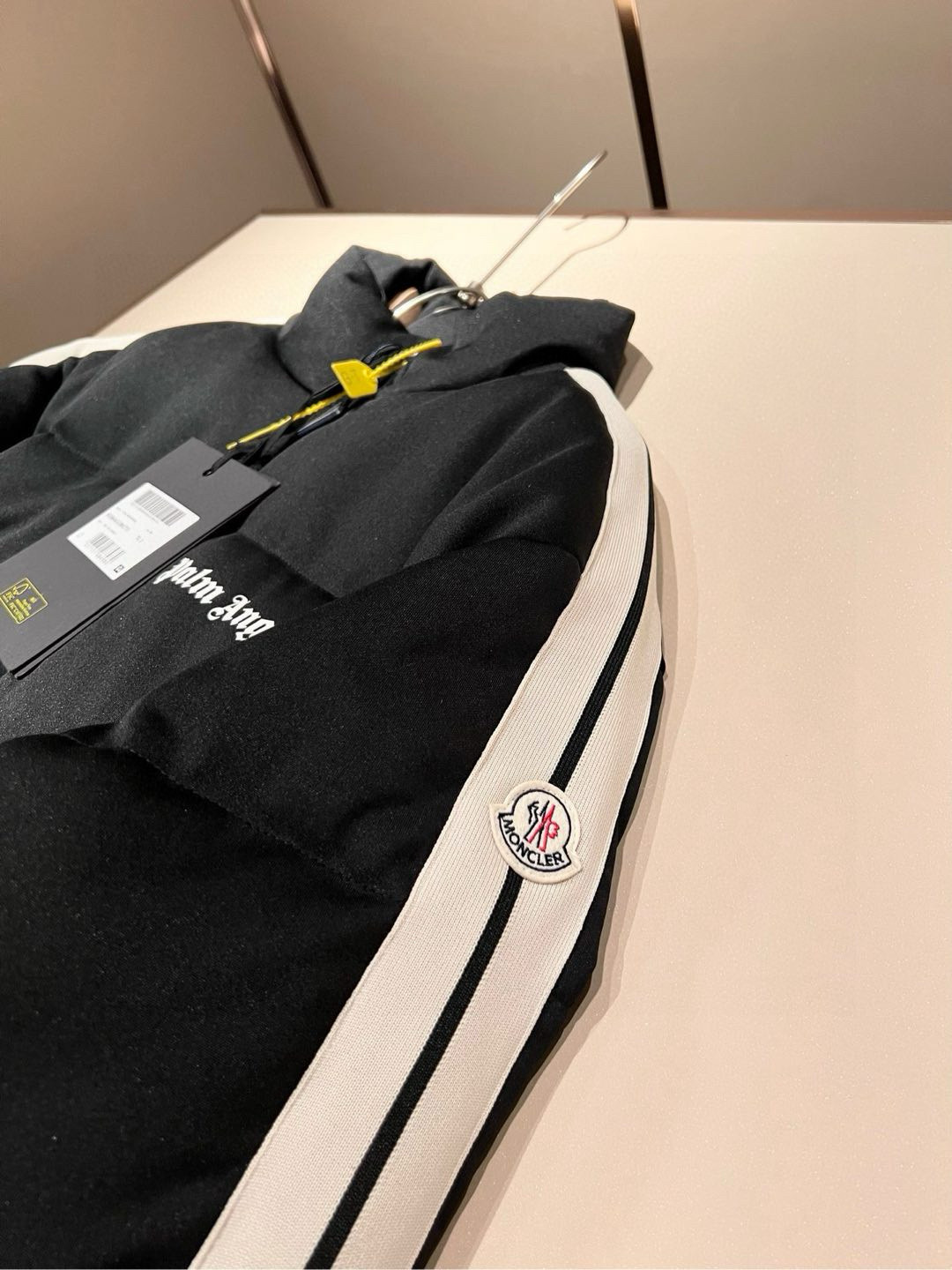 ⚠️细节图！ Moncler蒙家 联名 棕*天使Plam**ngels 2025秋冬男女同款👫情侣款最新