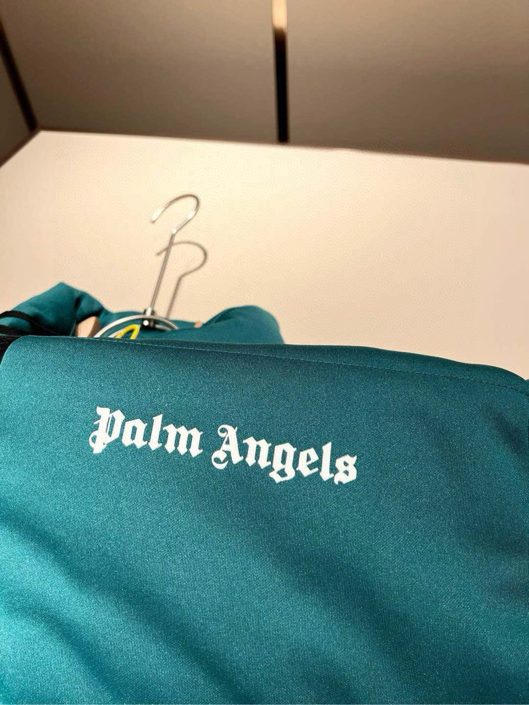 ⚠️细节图！ Moncler蒙家 联名 棕*天使Plam**ngels 2025秋冬男女同款👫情侣款最新