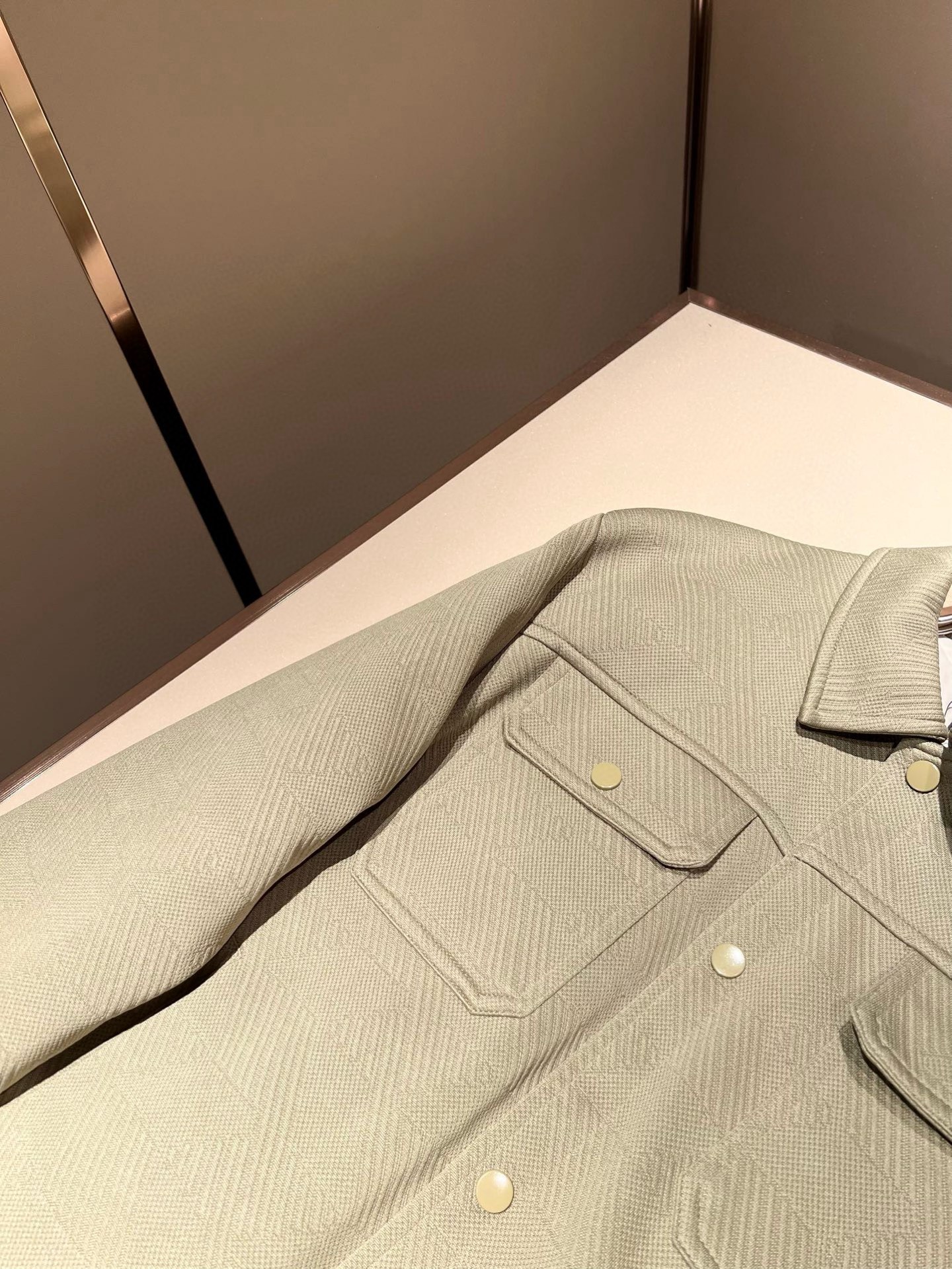 Loro Piana诺悠翩雅 2025秋冬新款男女同款👫 翻领羽绒服外套，胸前口袋修饰！贸易公司渠道稀出